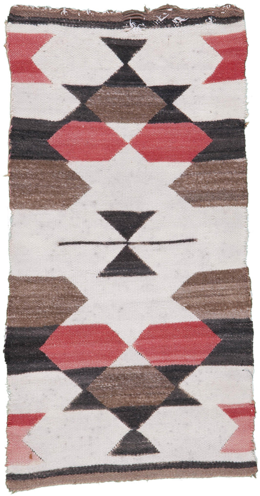 AORug#5247 size. 1' 05" x 2' 08"