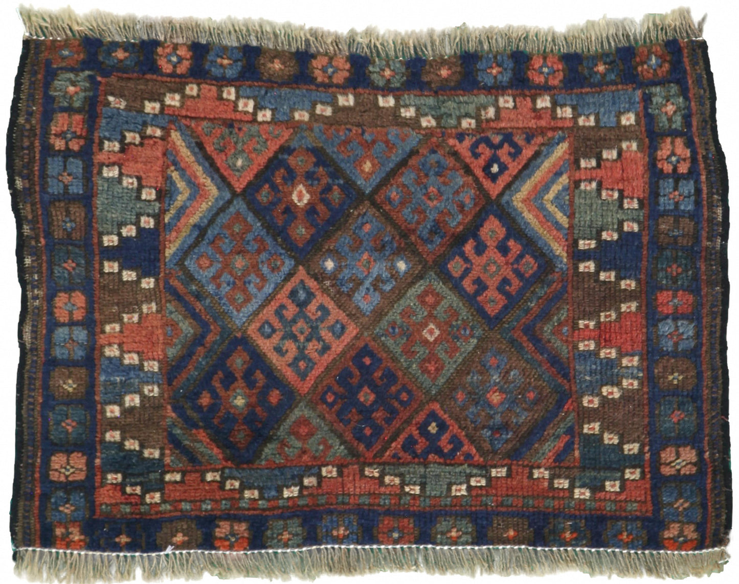 AORug#18689 size. 1' 00" x 2' 00"