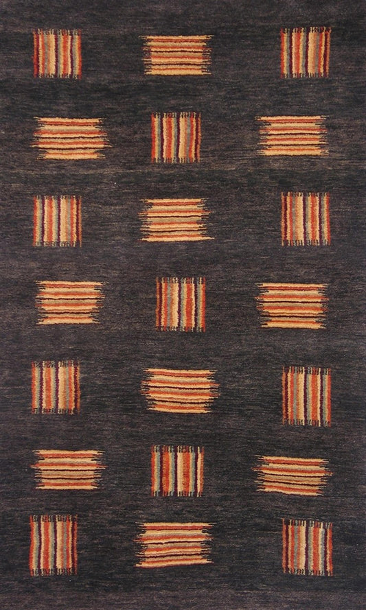 AORug#1381 size. 3' 01" x 5' 01"