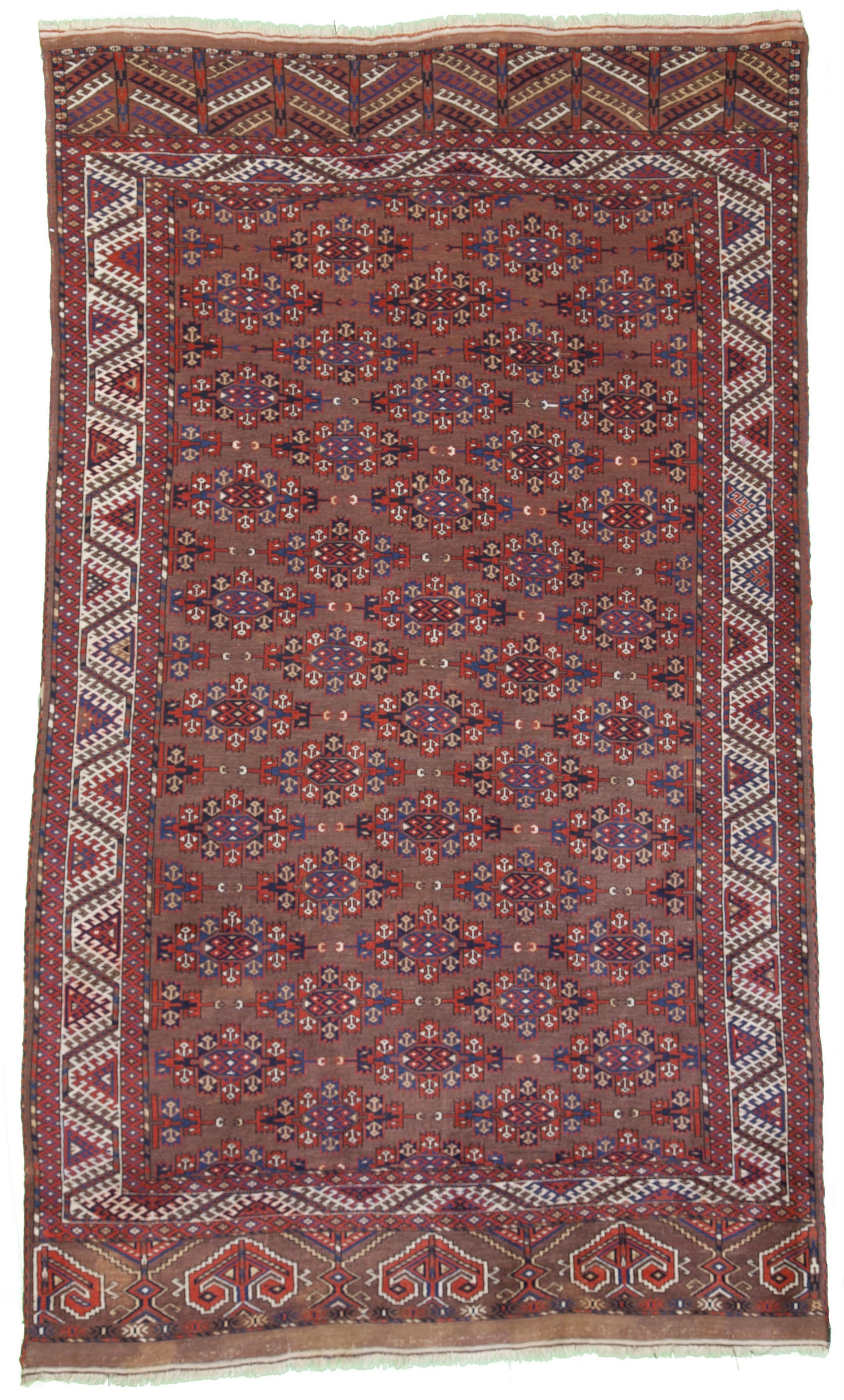 AORug#8623 size. 6' 07" x 11' 00"