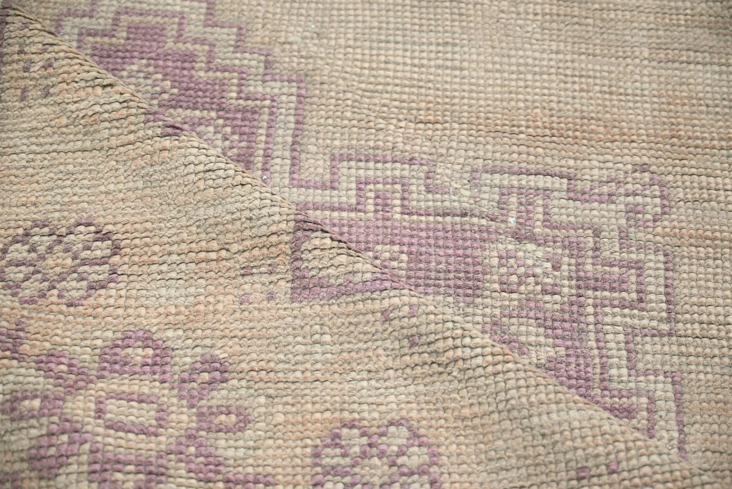 AORug#1906 size. 10' 02" x 12' 07"