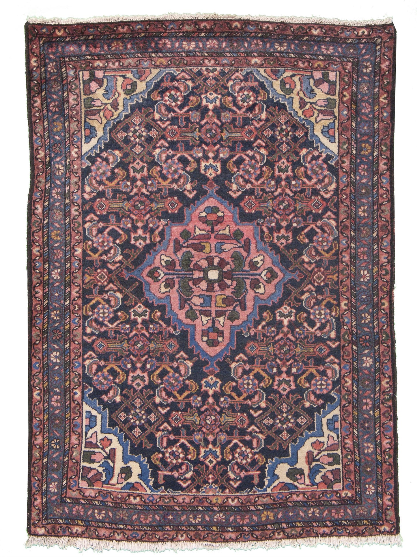 AORug#3888 size. 3' 04" x 4' 08"