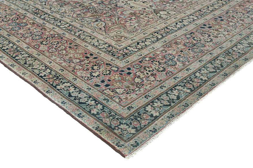 AORug#13682 size. 9' 02" x 11' 11"