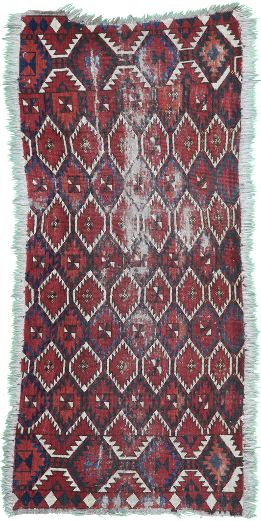 AORug#2532 size. 2' 06" x 5' 00"