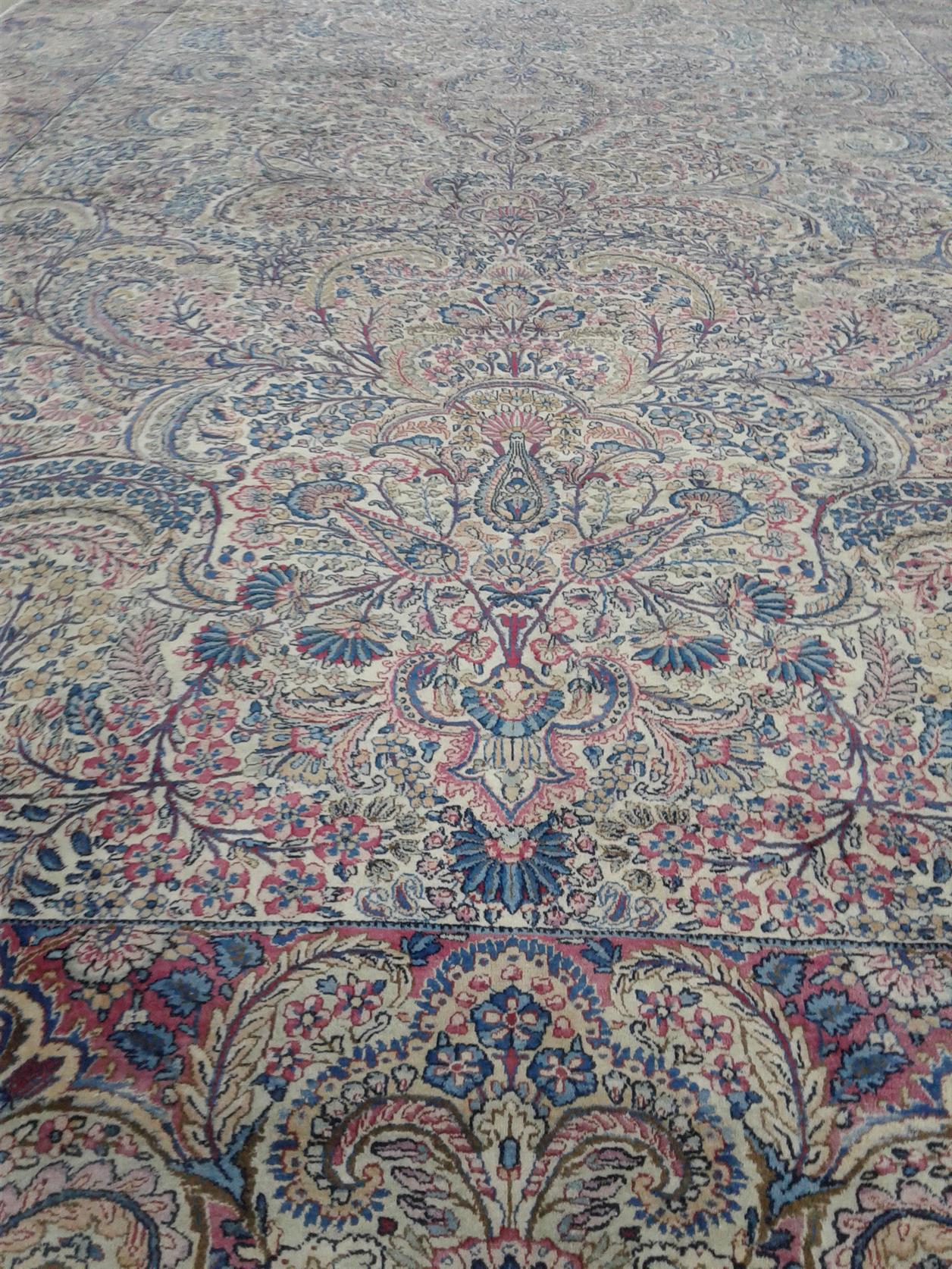 AORug#10462 size. 9' 09" x 20' 05"