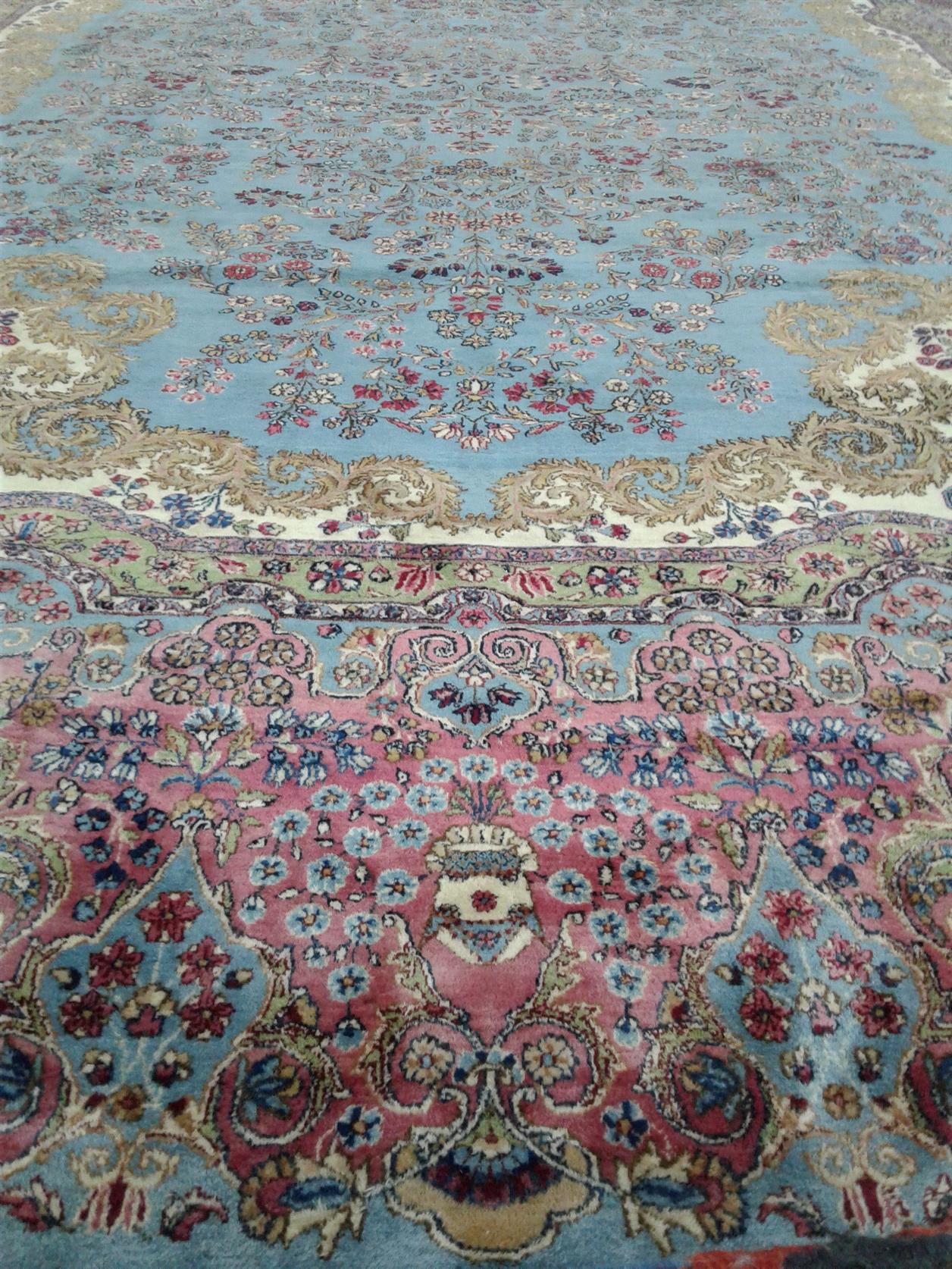 AORug#8208 size. 12' 00" x 22' 05"