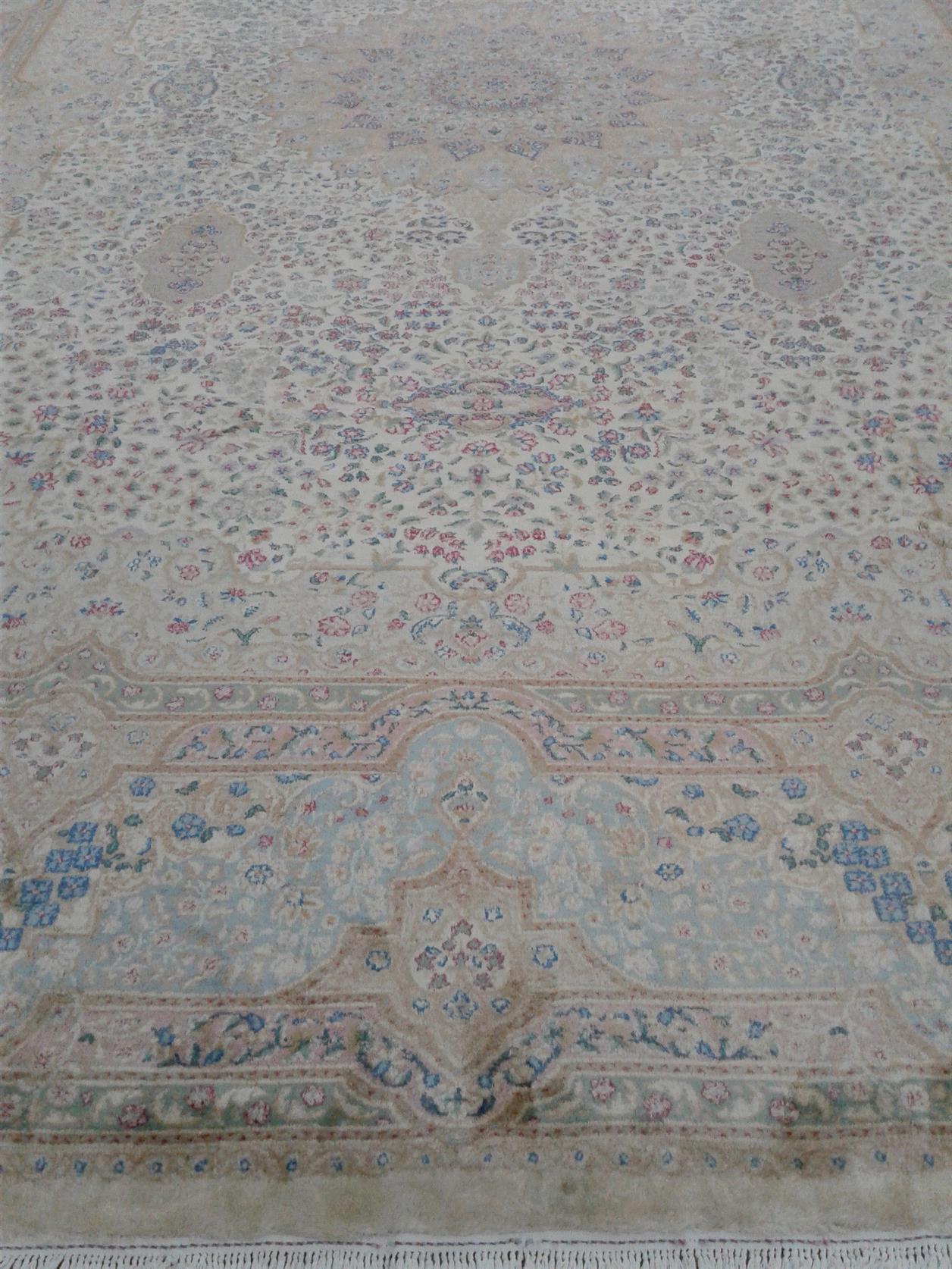 AORug#7837 size. 13' 09" x 19' 09"