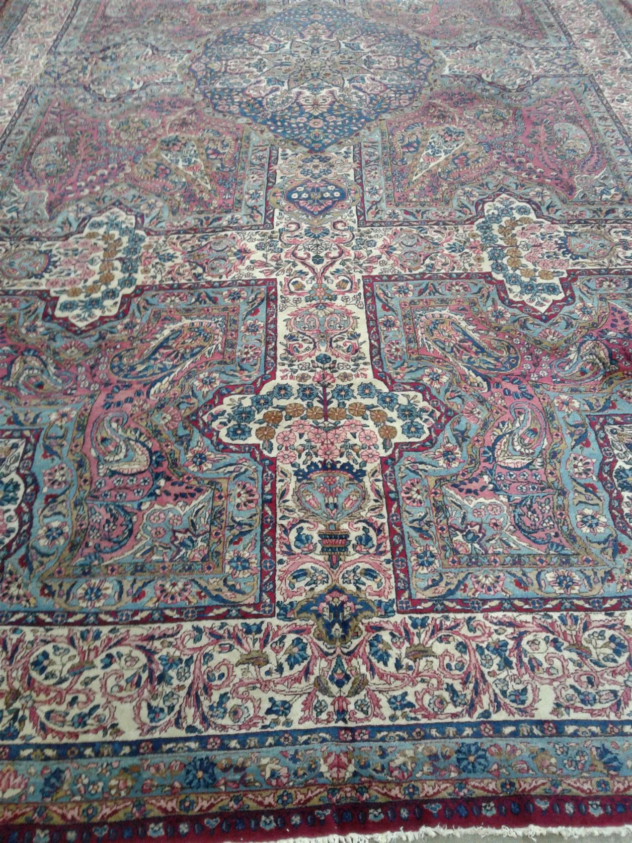 AORug#9139 size. 9' 04" x 18' 07"