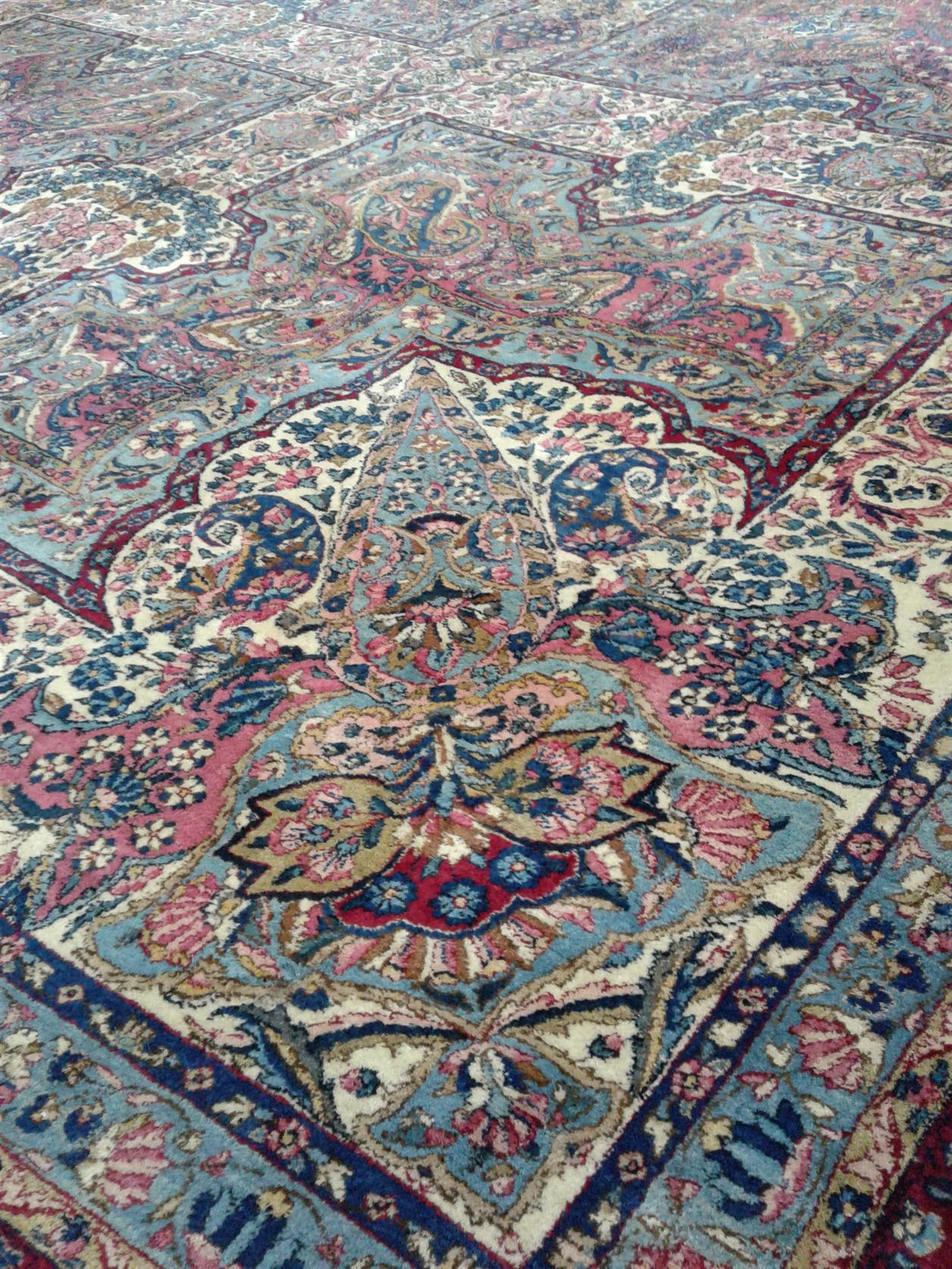AORug#9139 size. 9' 04" x 18' 07"