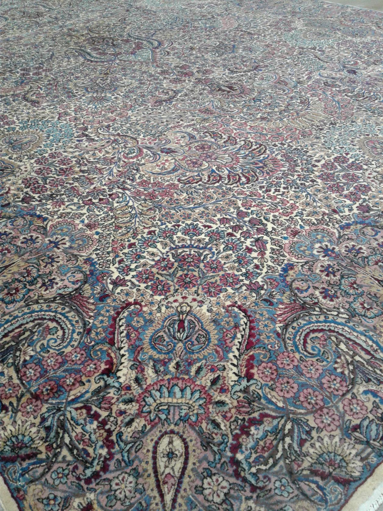 AORug#1462 size.10' 08" x 19' 05"