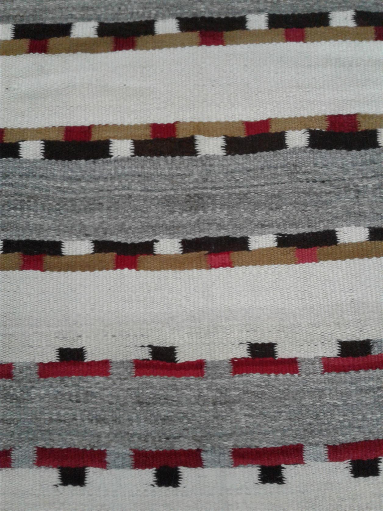 AORug#2718 size. 4' 00" x 5' 09"