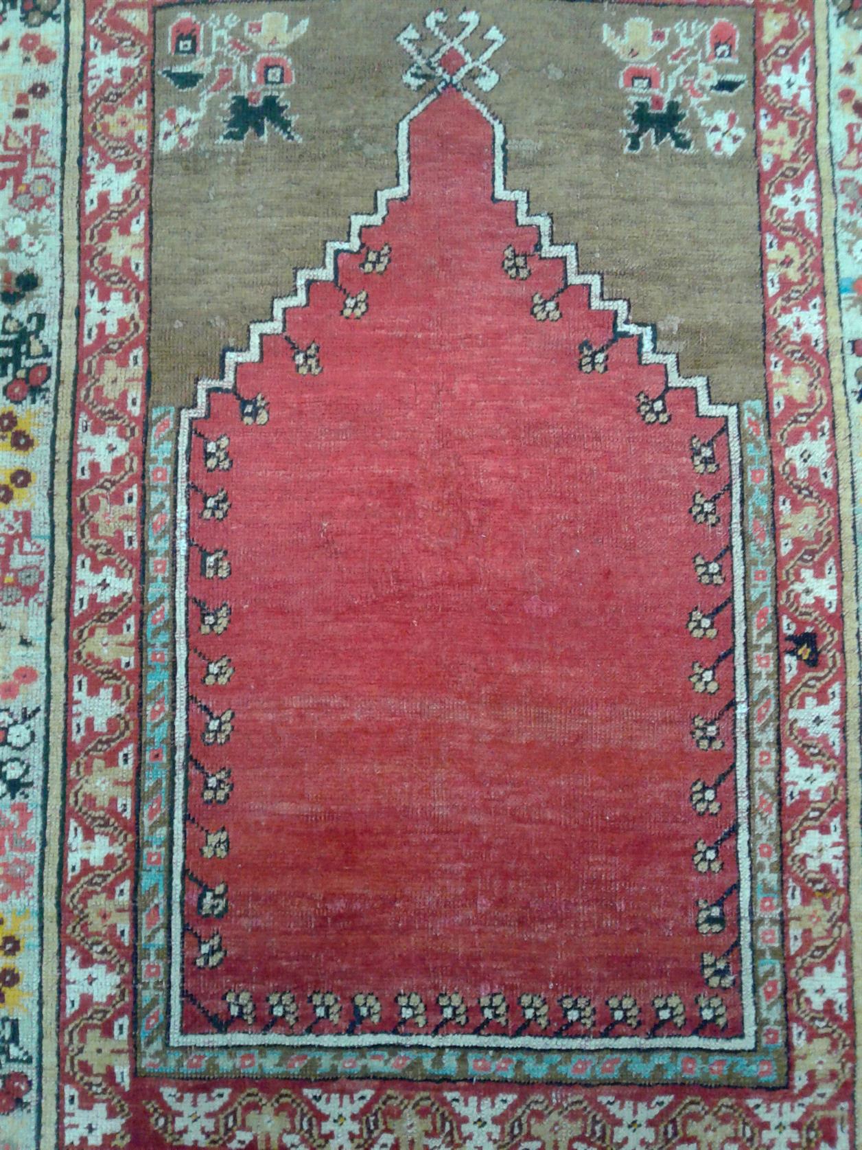 AORug#2411 size. 3' 04" x 4' 07"