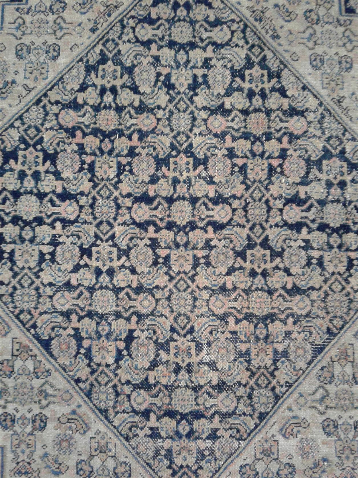 AORug#8621 size. 4' 05" x 6' 06"