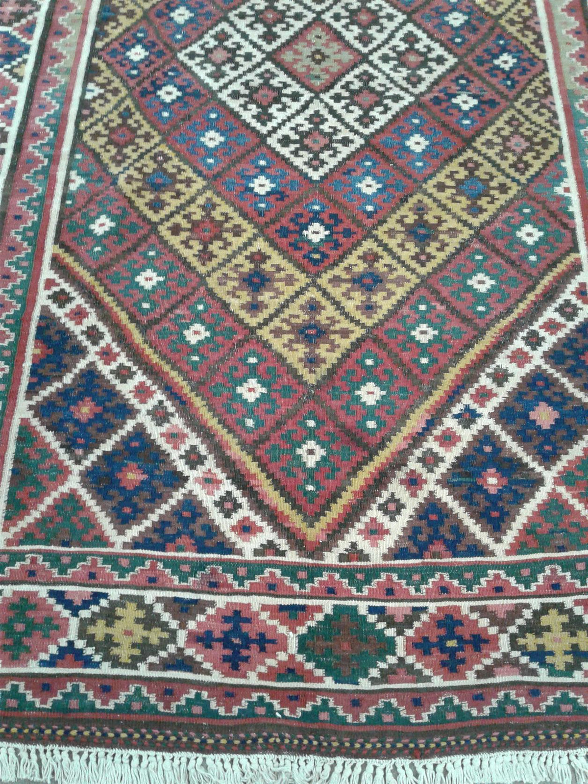 AORug#1471 size.6' 04" x 9' 08"