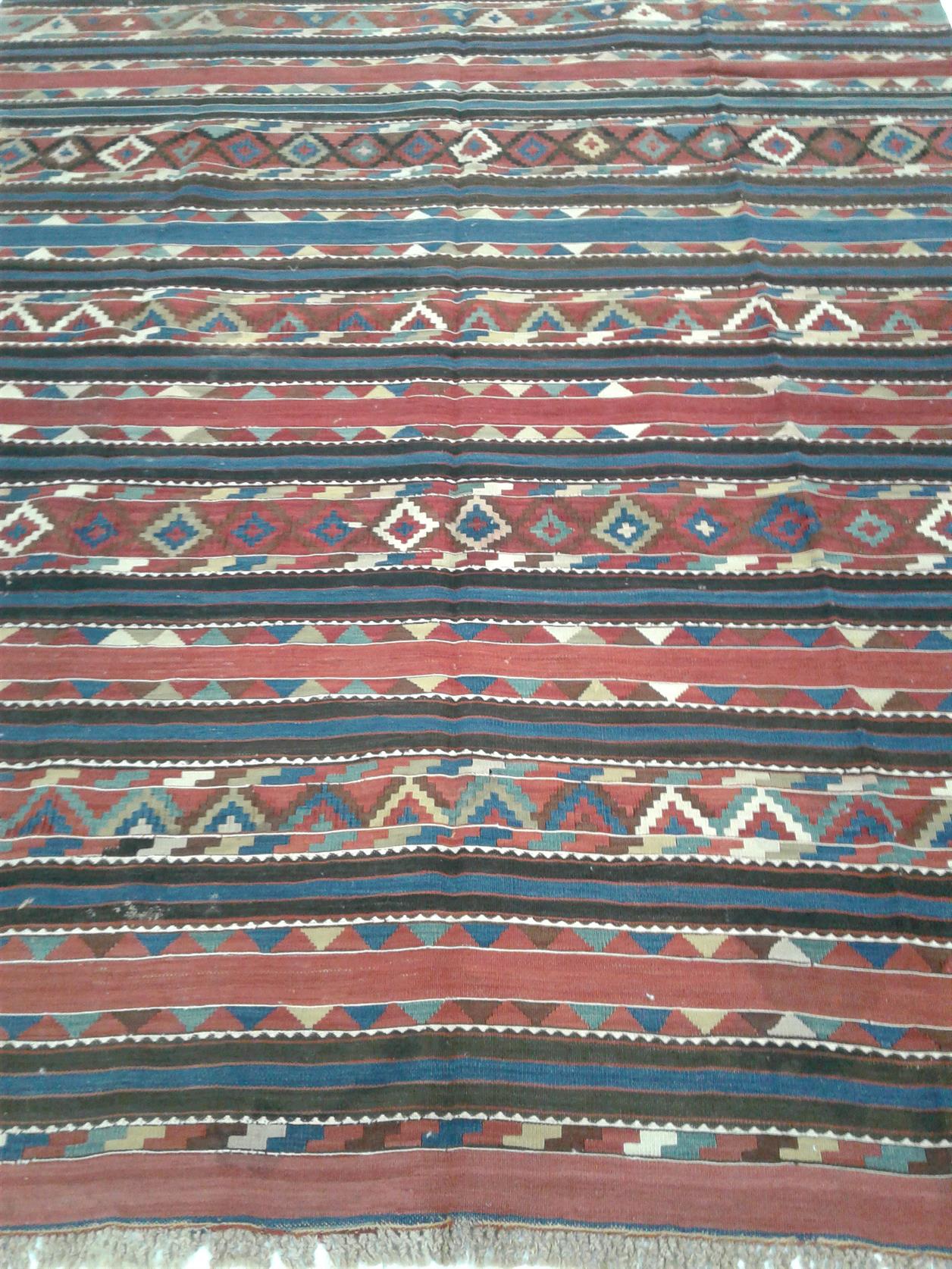 AORug#10143 size. 5' 06" x 10' 11"