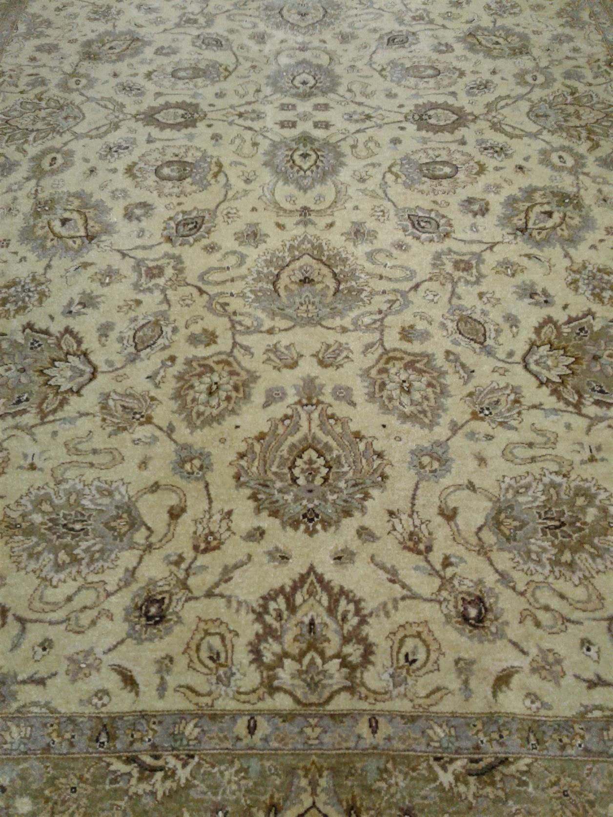 AORug#2306 size. 6' 02" x 9' 01"