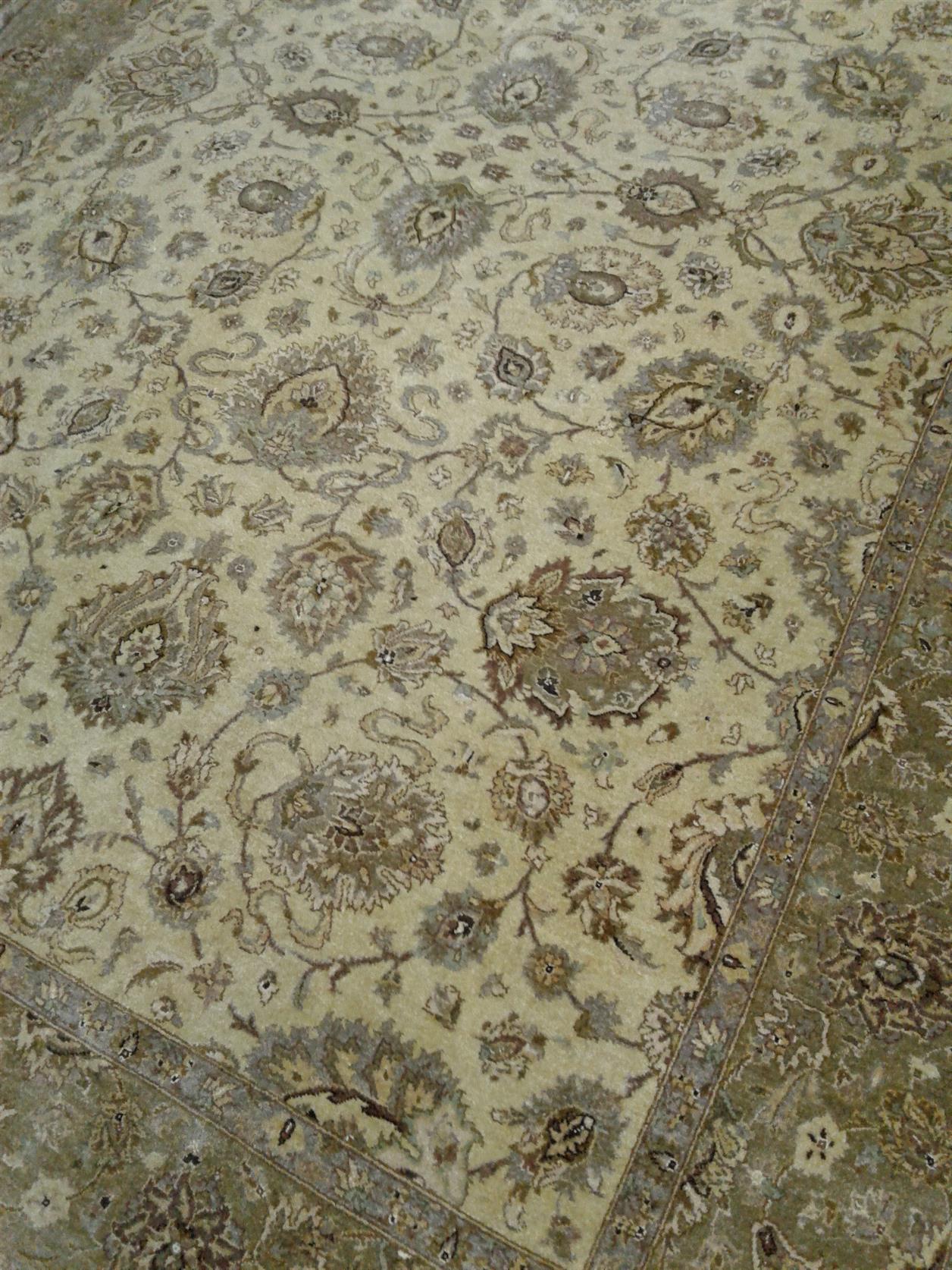 AORug#2306 size. 6' 02" x 9' 01"