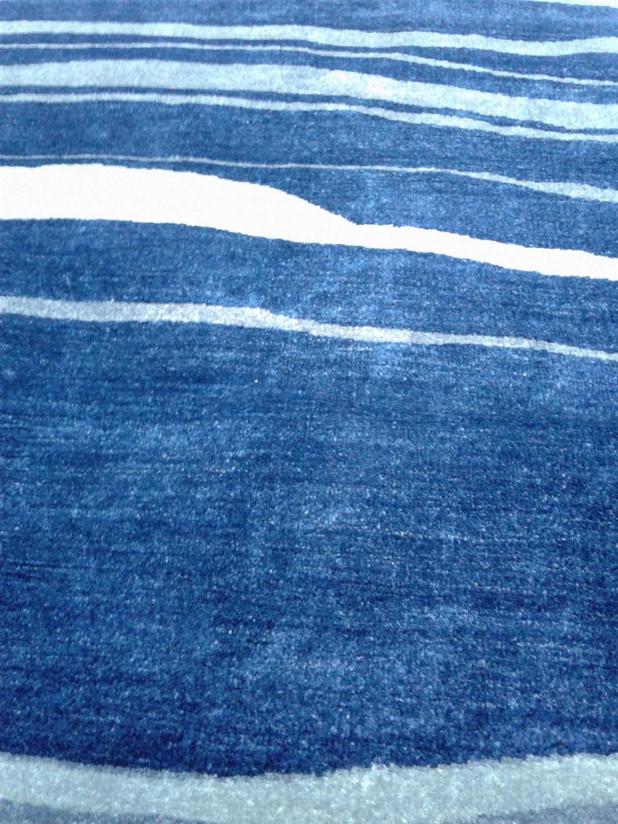AORug#2290 size. 6' 03" x 9' 05"