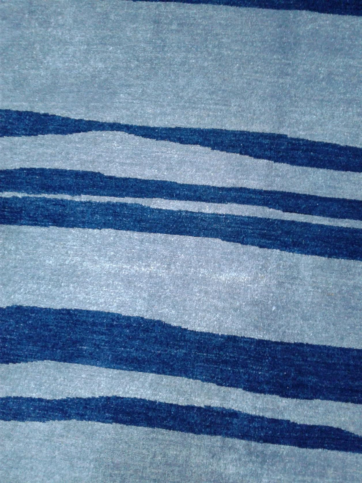 AORug#2290 size. 6' 03" x 9' 05"