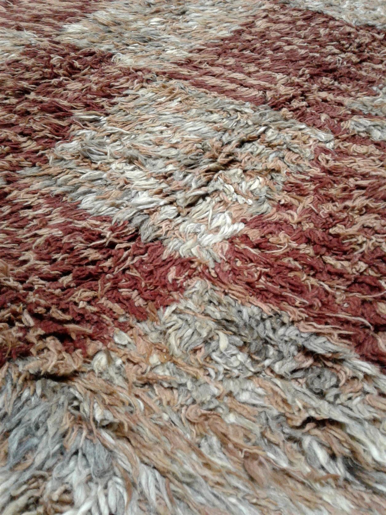 AORug#7390 size. 5' 08" x 7' 11"