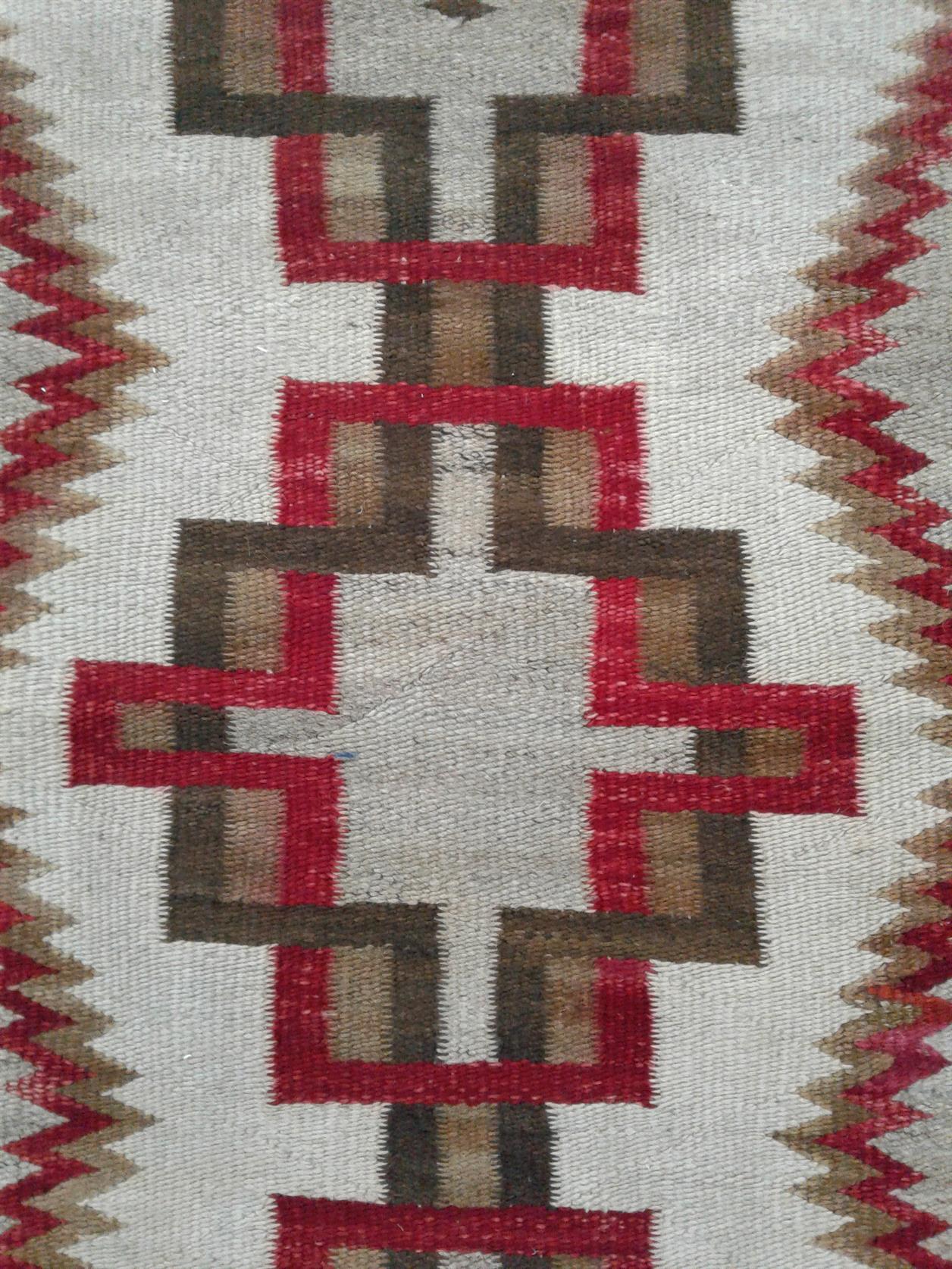 AORug#10509 size. 3' 06" x 5' 05"