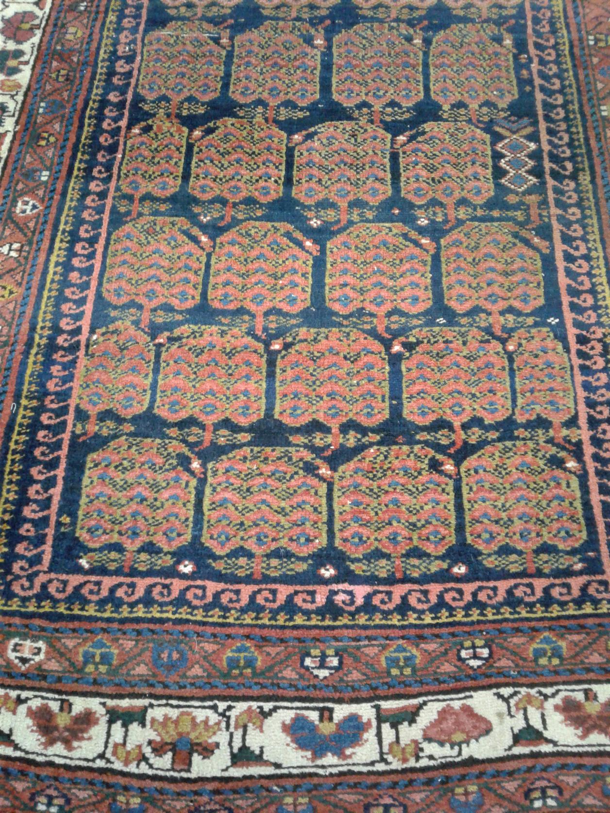 AORug#12563 size. 4' 06" x 5' 09"