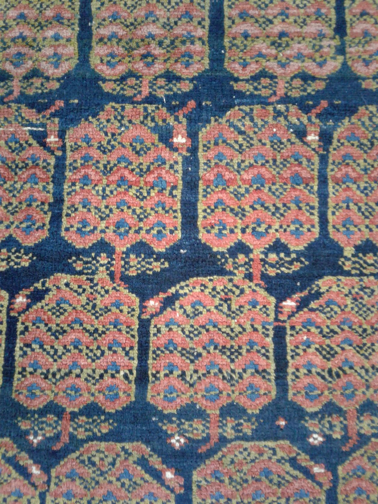 AORug#12563 size. 4' 06" x 5' 09"
