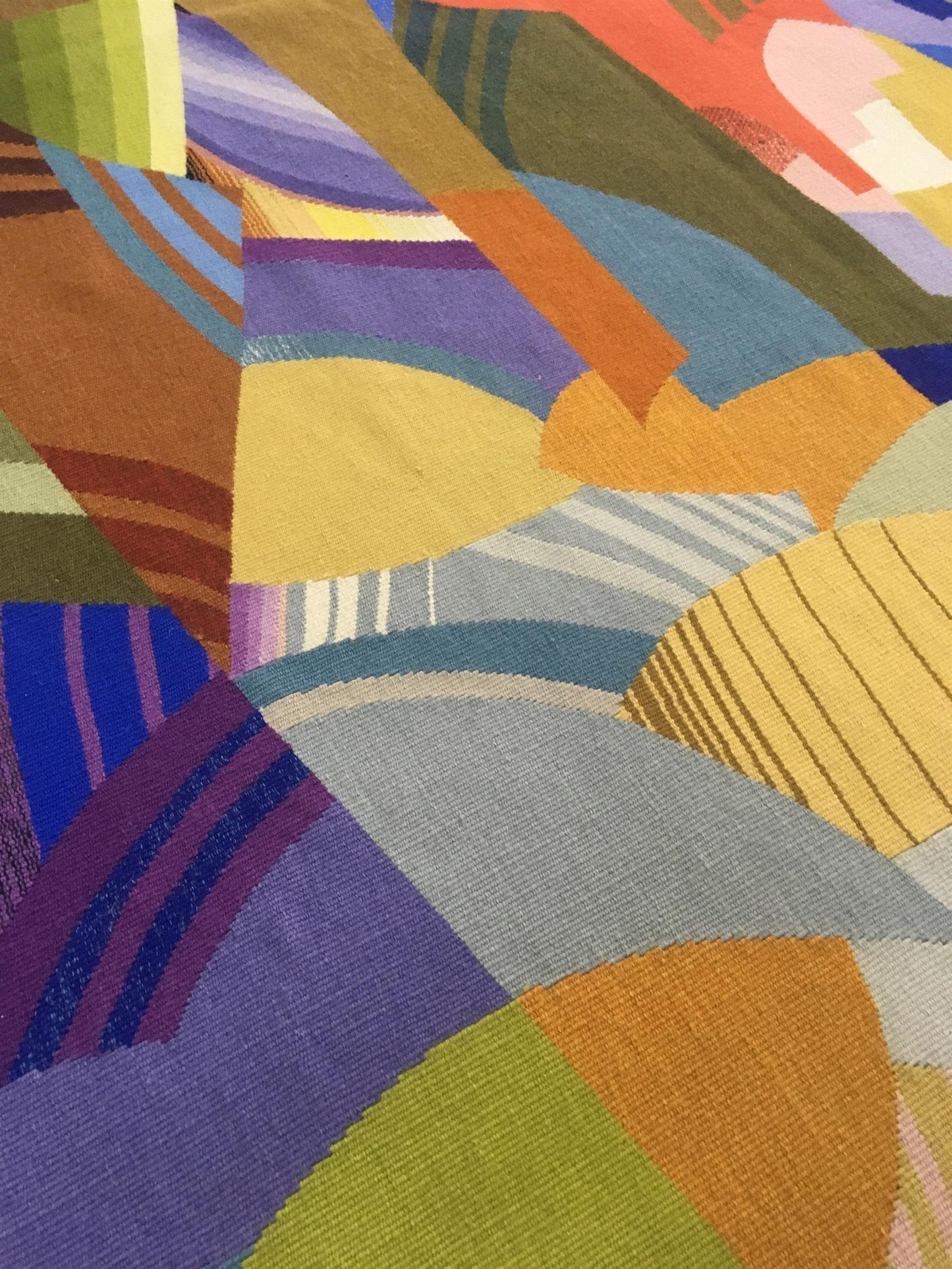 AORug#12839 size. 4' 04" x 7' 00"