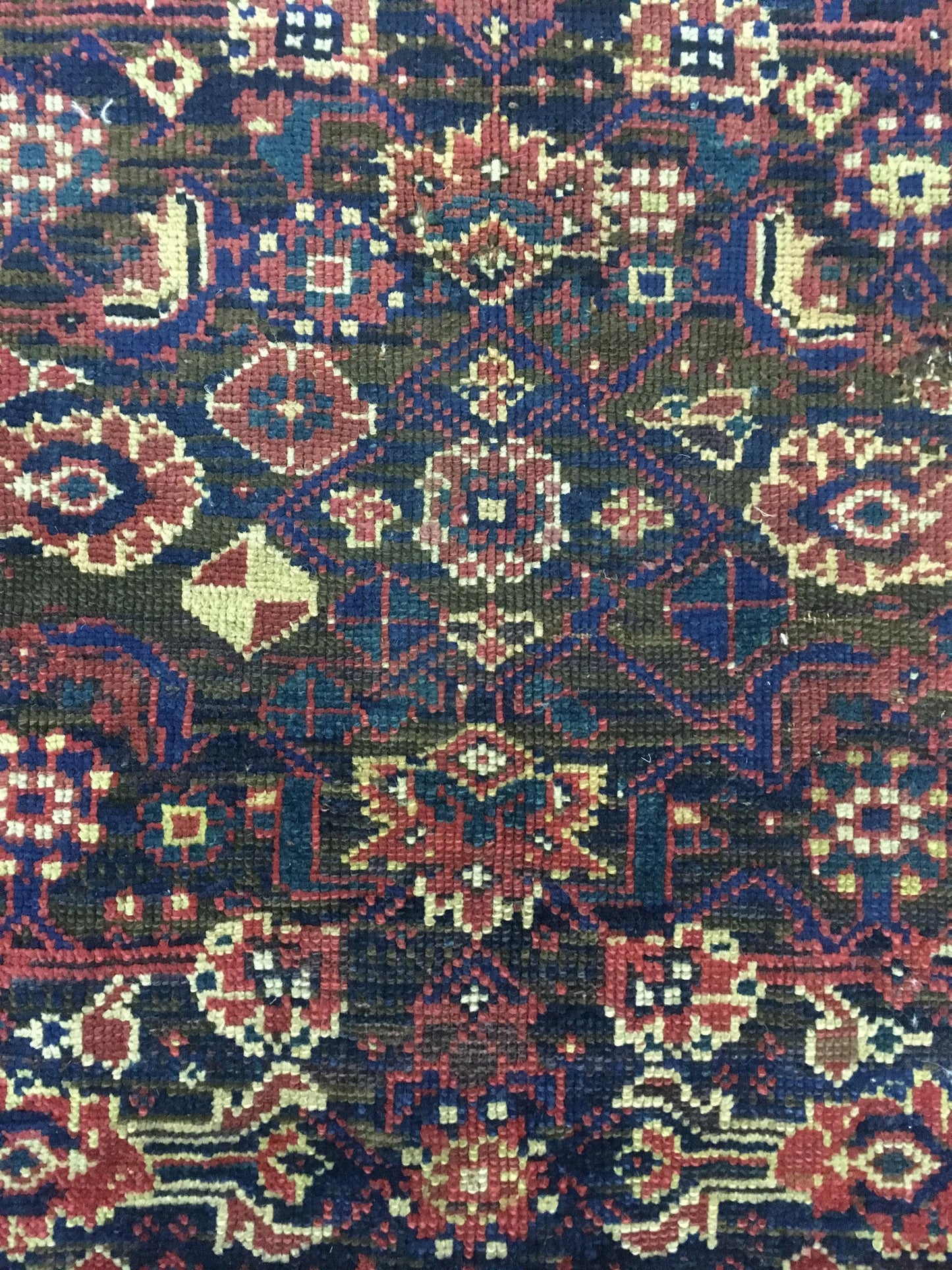 AORug#12849 size. 4' 00" x 4' 03"