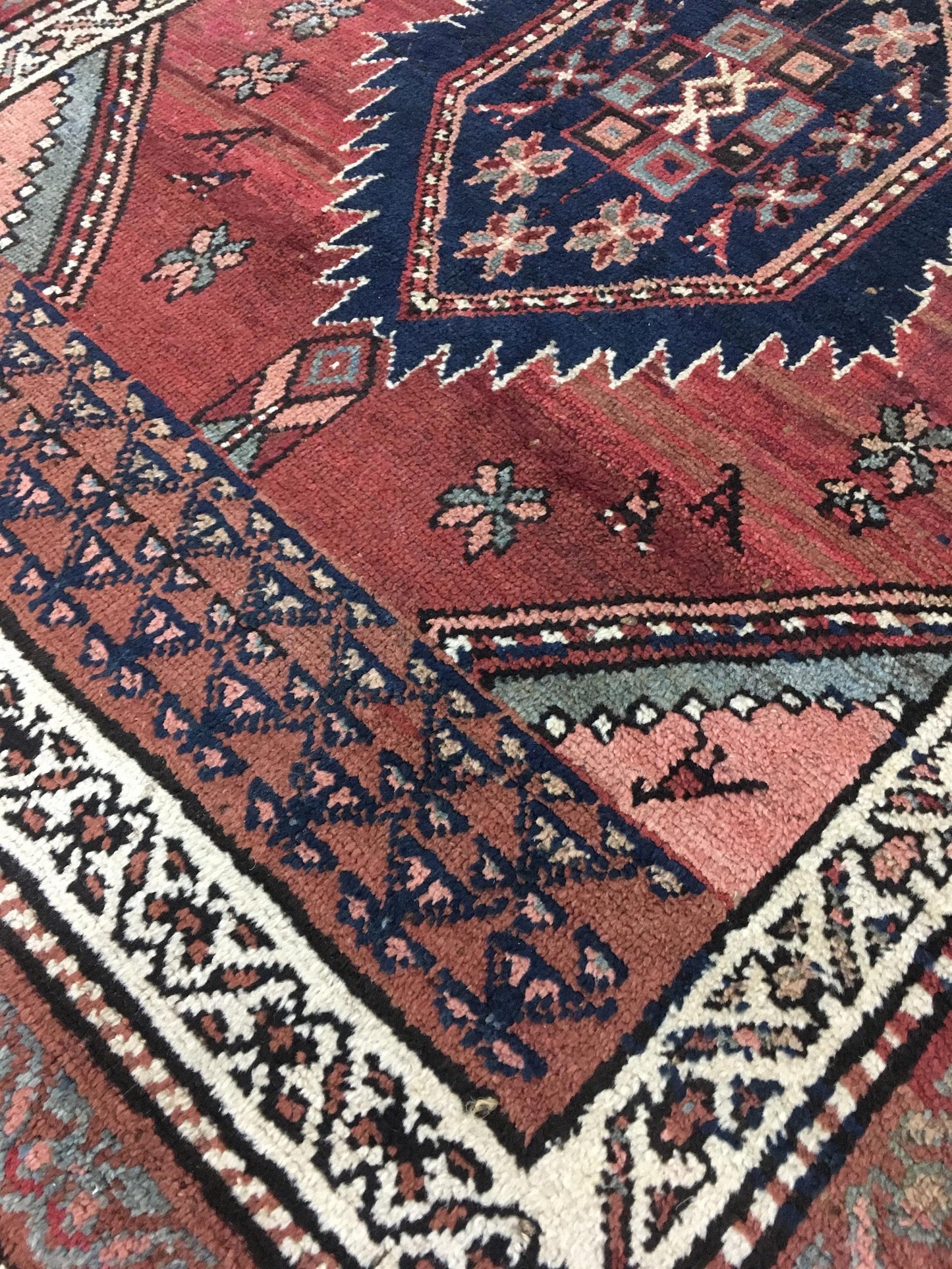 AORug#12851 size. 4' 02" x 10' 02"