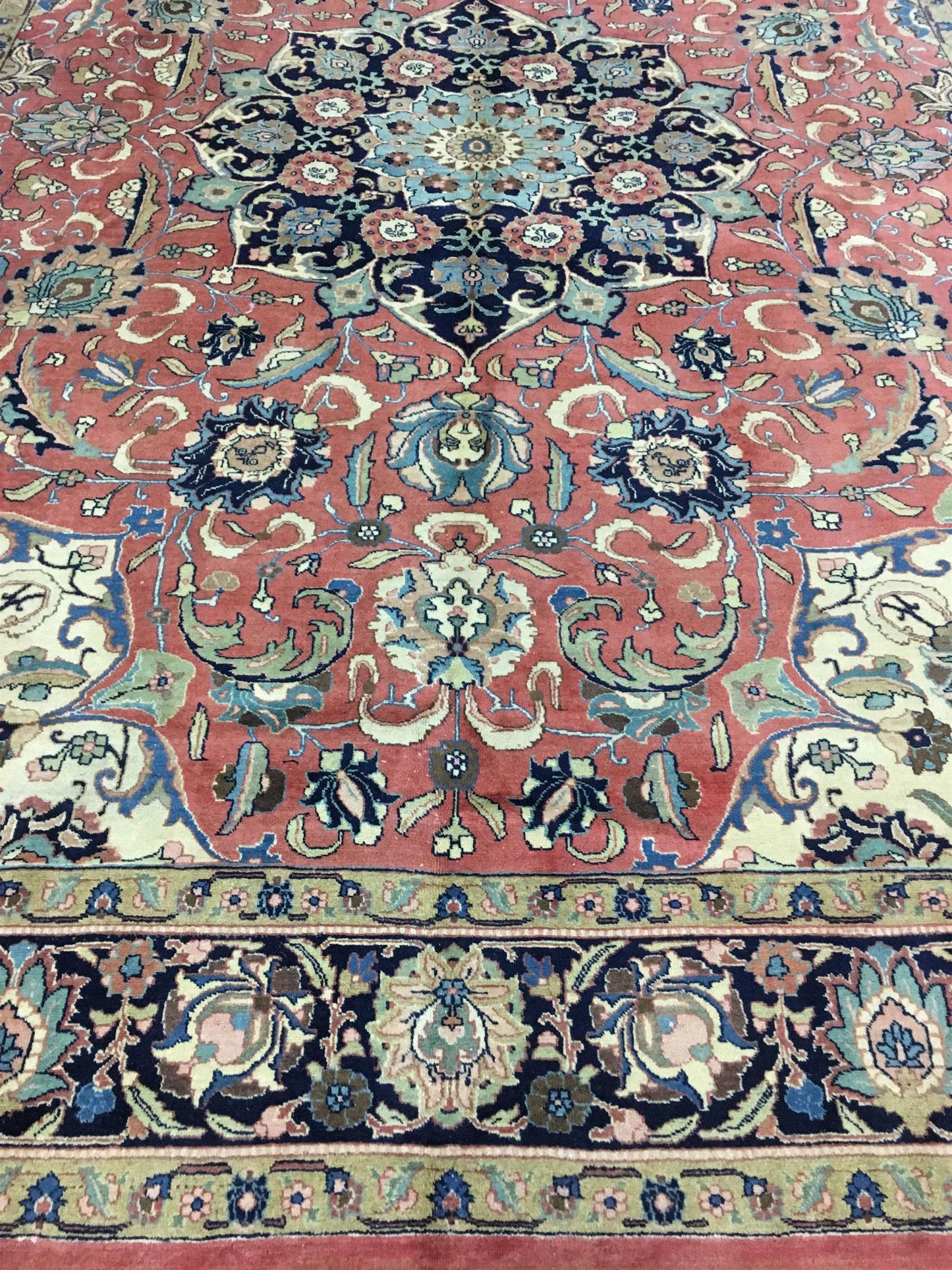 AORug#12854 size. 9' 03" x 12' 06"
