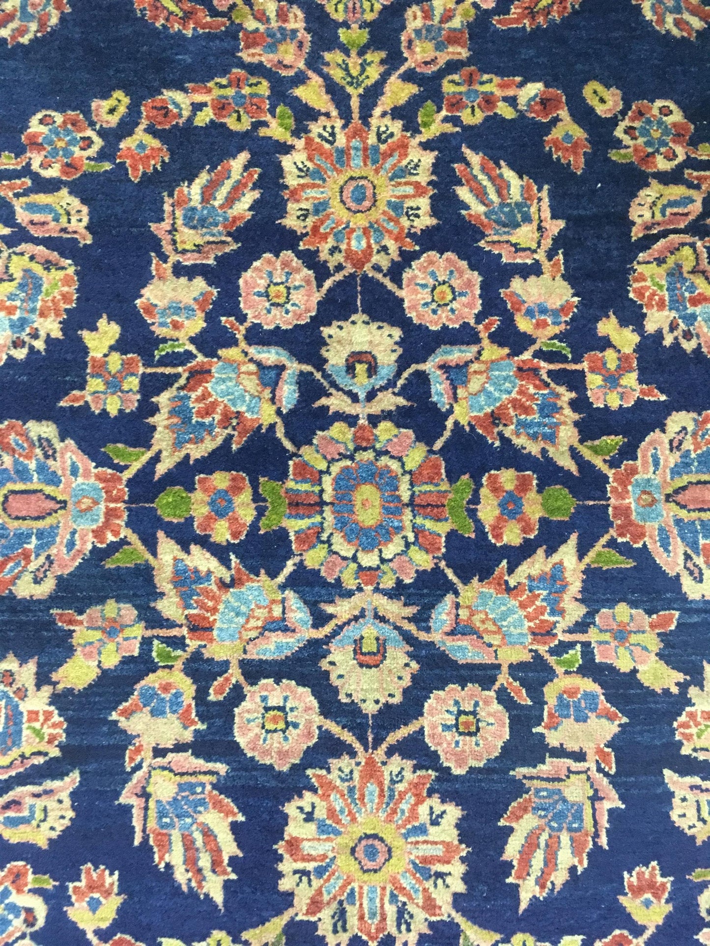 AORug#12918 size. 4' 01" x 6' 09"