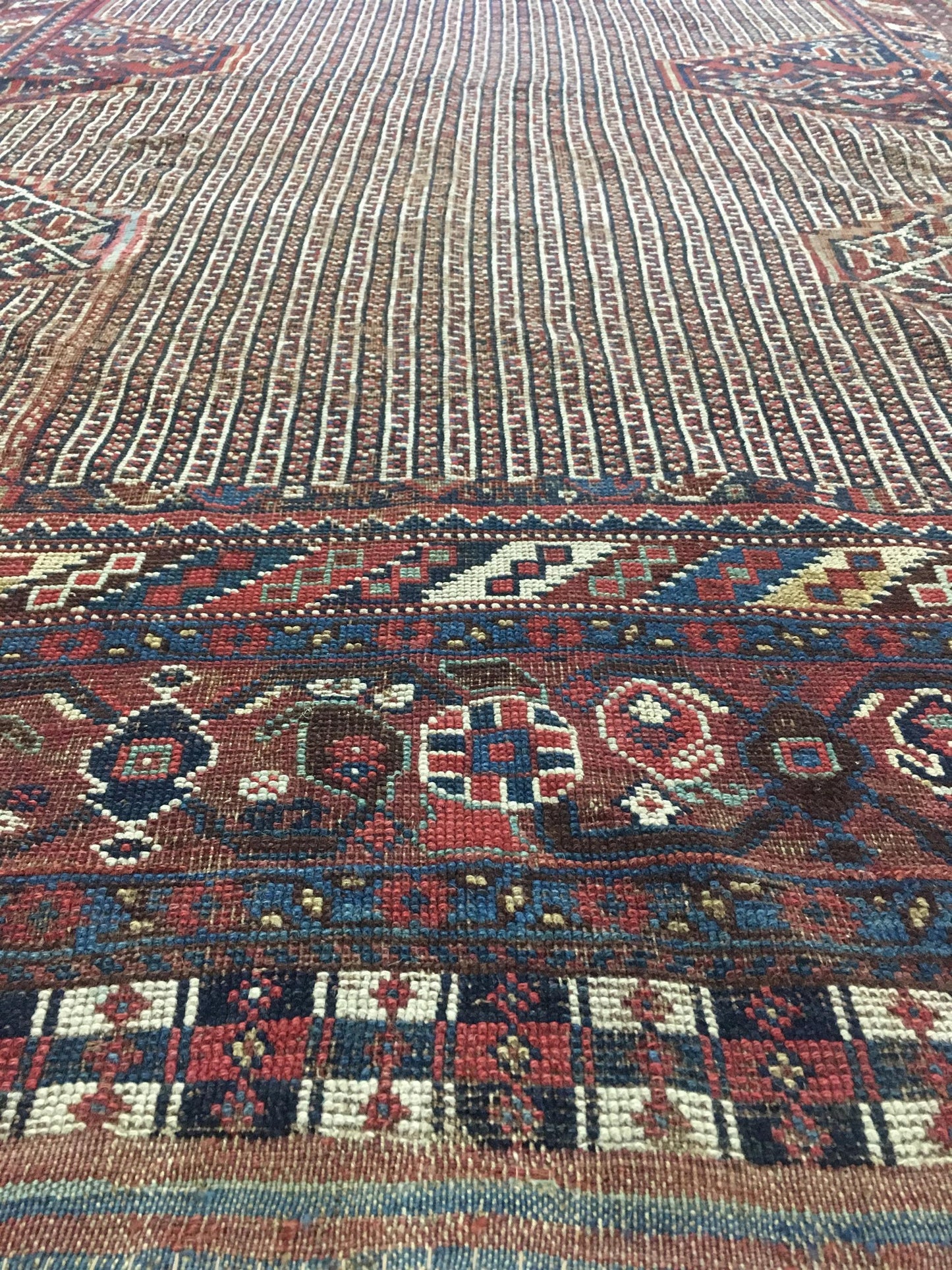 AORug#12933 size. 6' 01" x 12' 01"