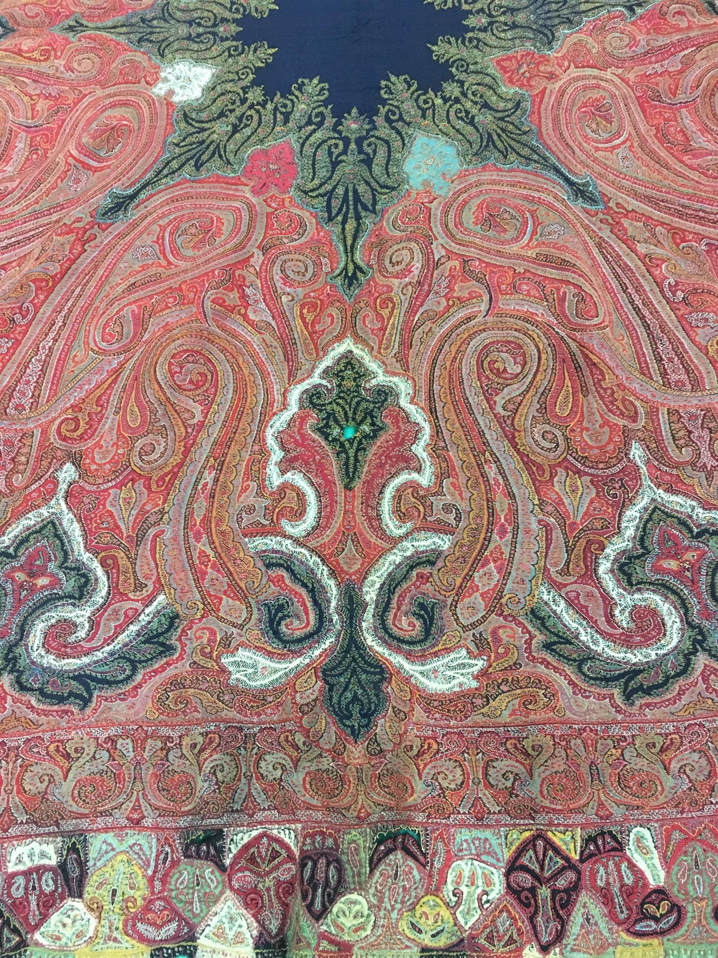 AORug#2655 size. 5' 10" x 5' 10"