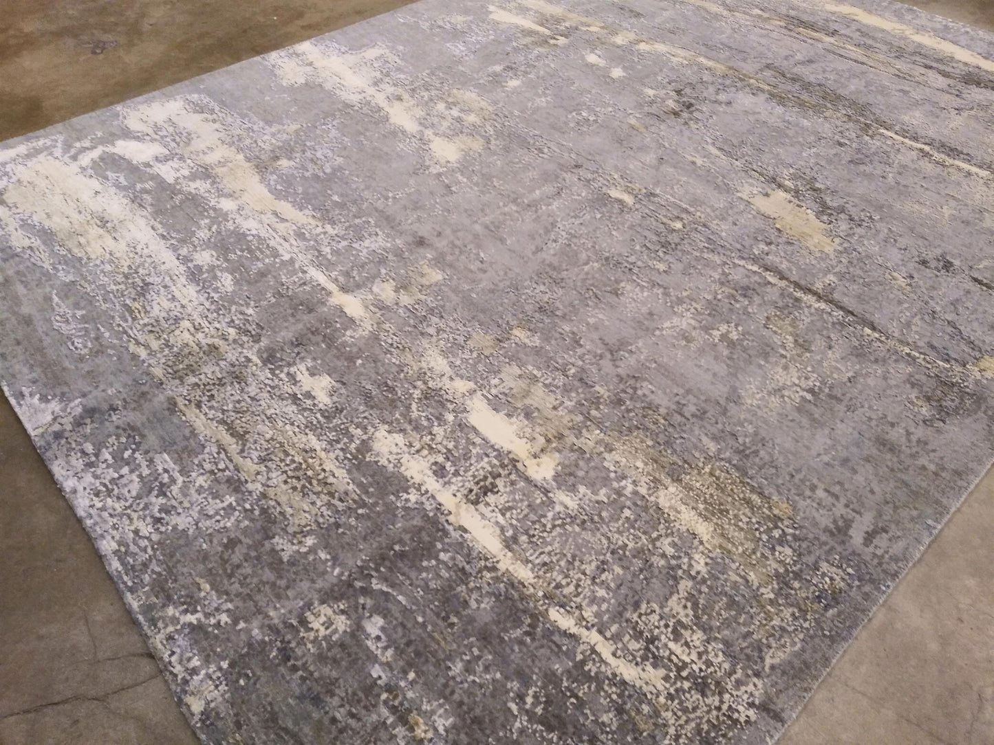 AORug#12583 size. 7' 10" x 10' 02"