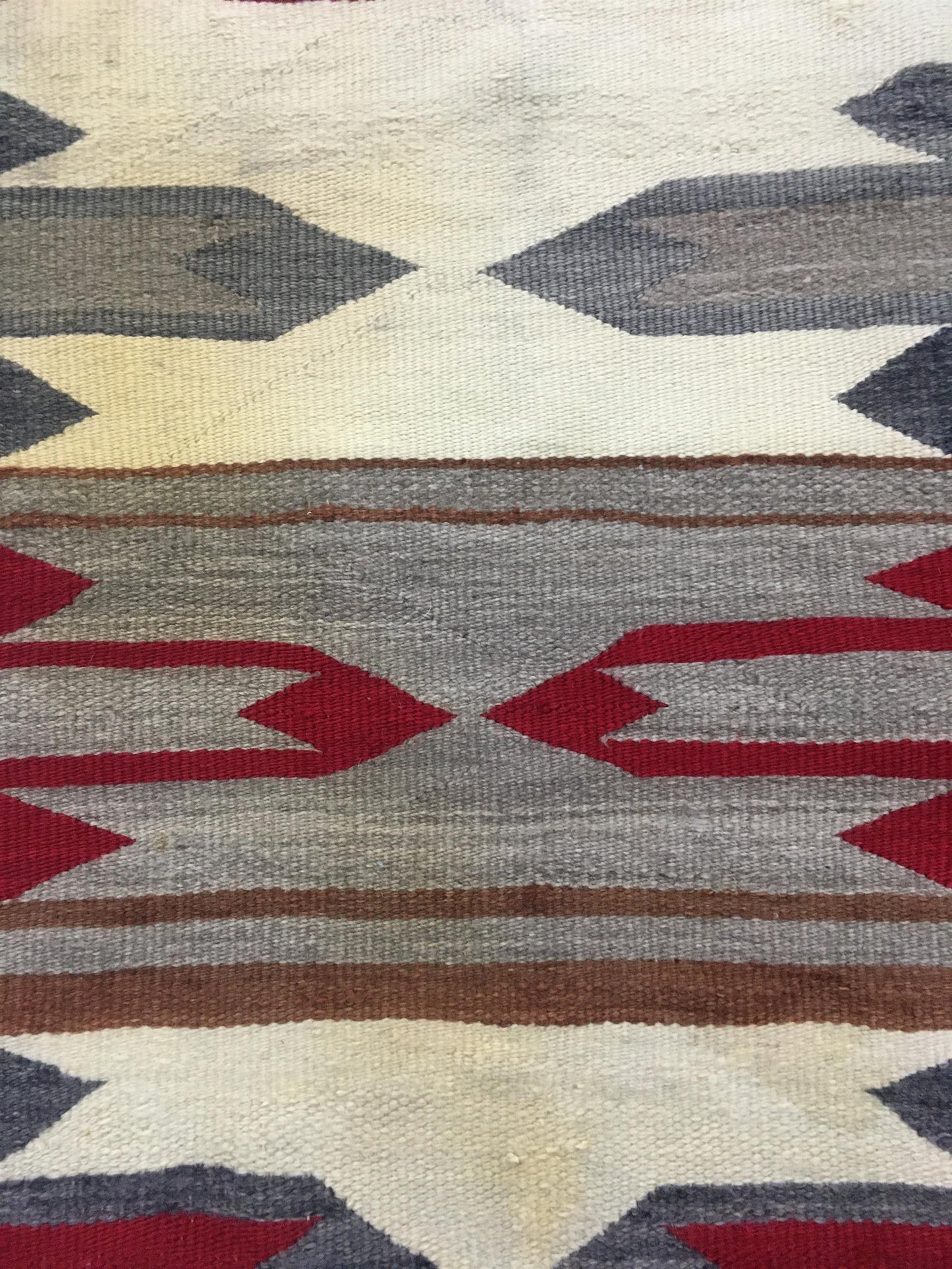 AORug#5234 size. 2' 02" x 3' 06"