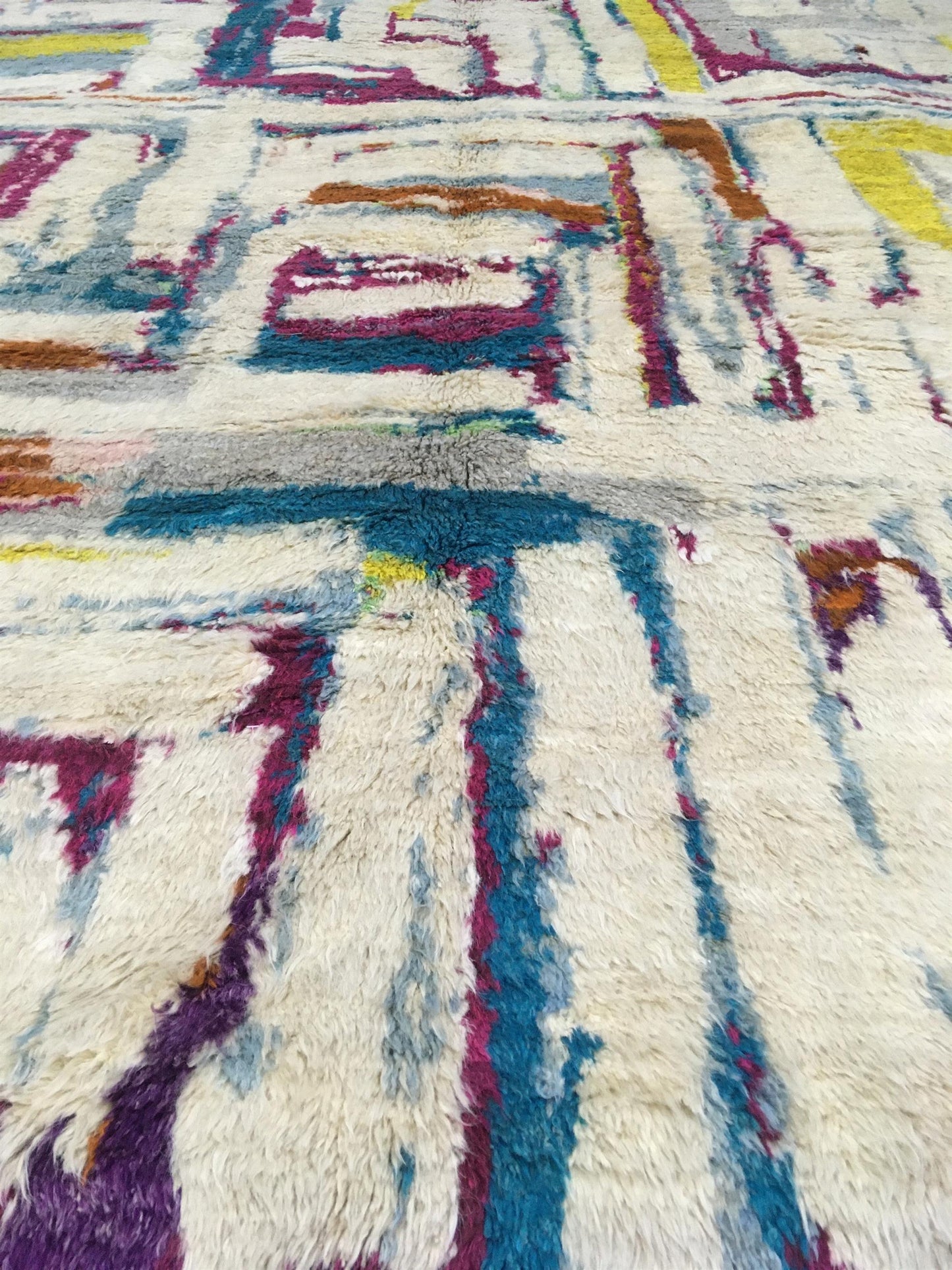 AORug#10423 size. 9'0" X 12'0"