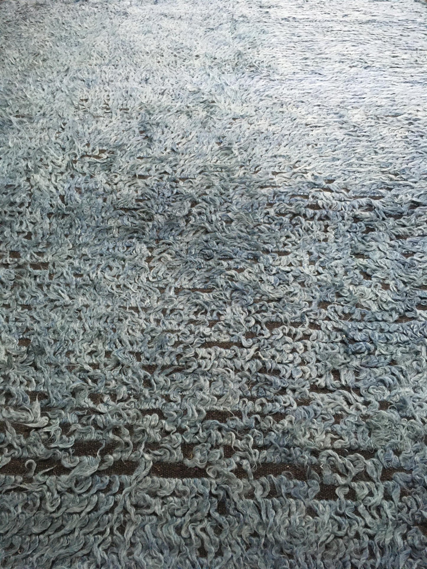 AORug#9085 size. 9'0" X 12'0"