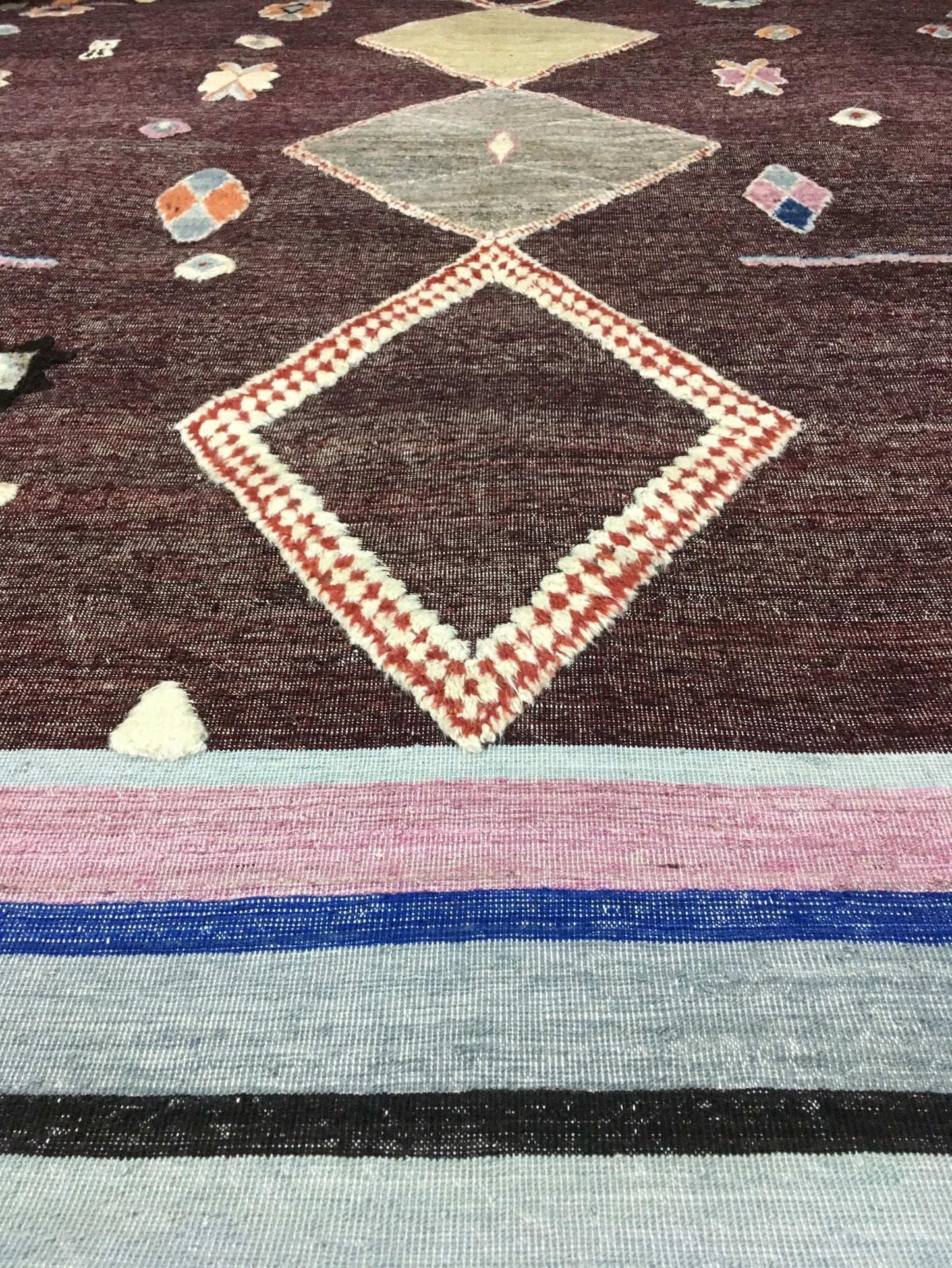 AORug#10375 size. 10'0" X 14'0"