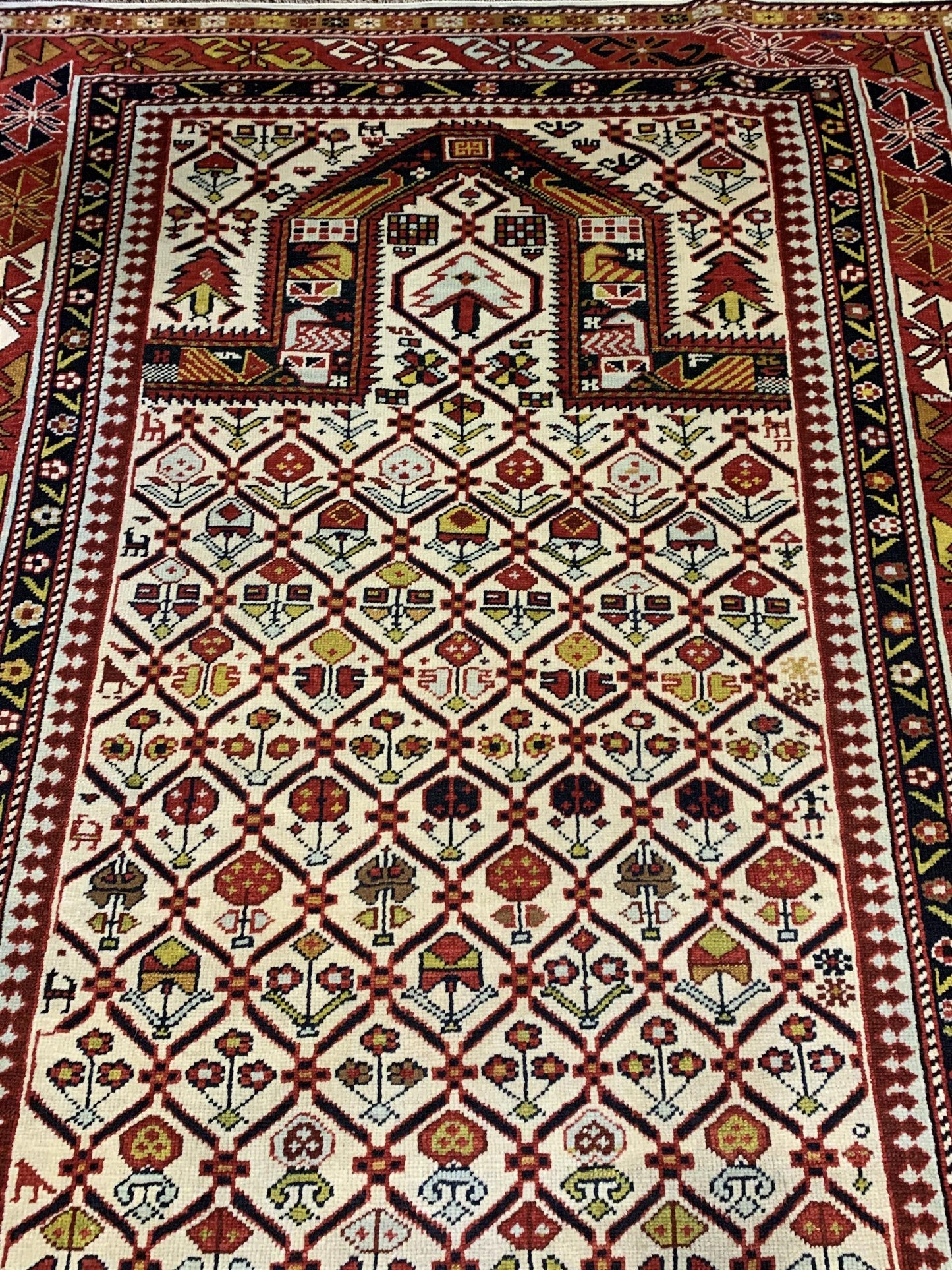 AORug#2962 size. 3' 08" x 5' 07"
