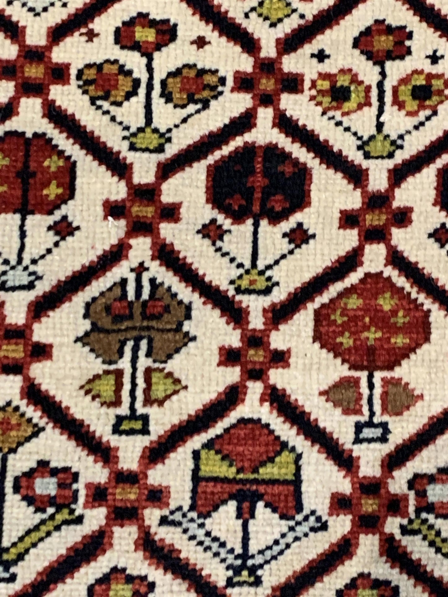 AORug#2962 size. 3' 08" x 5' 07"