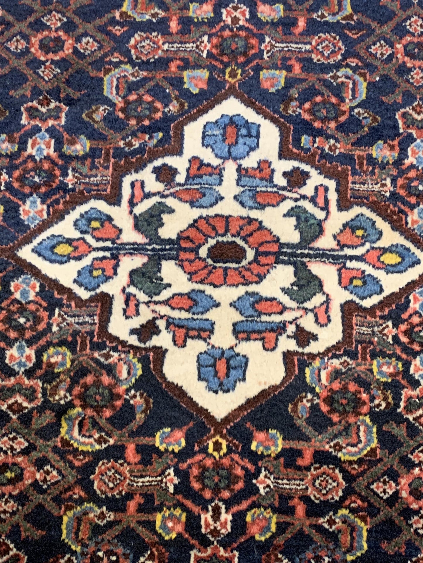 AORug#5208 size. 3' 04" x 4' 11"