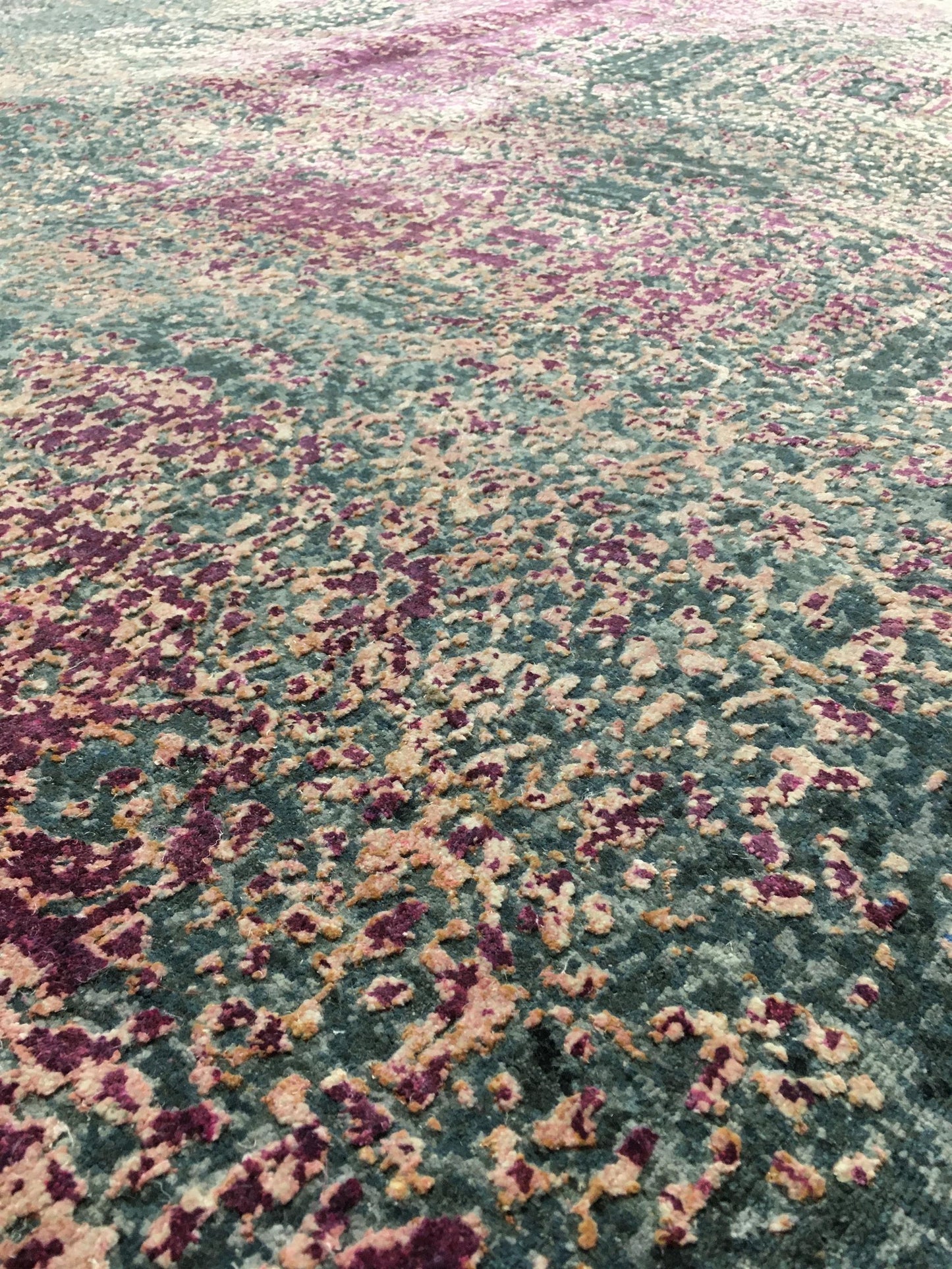 AORug#9411 size. 8' 00" x 10' 01"