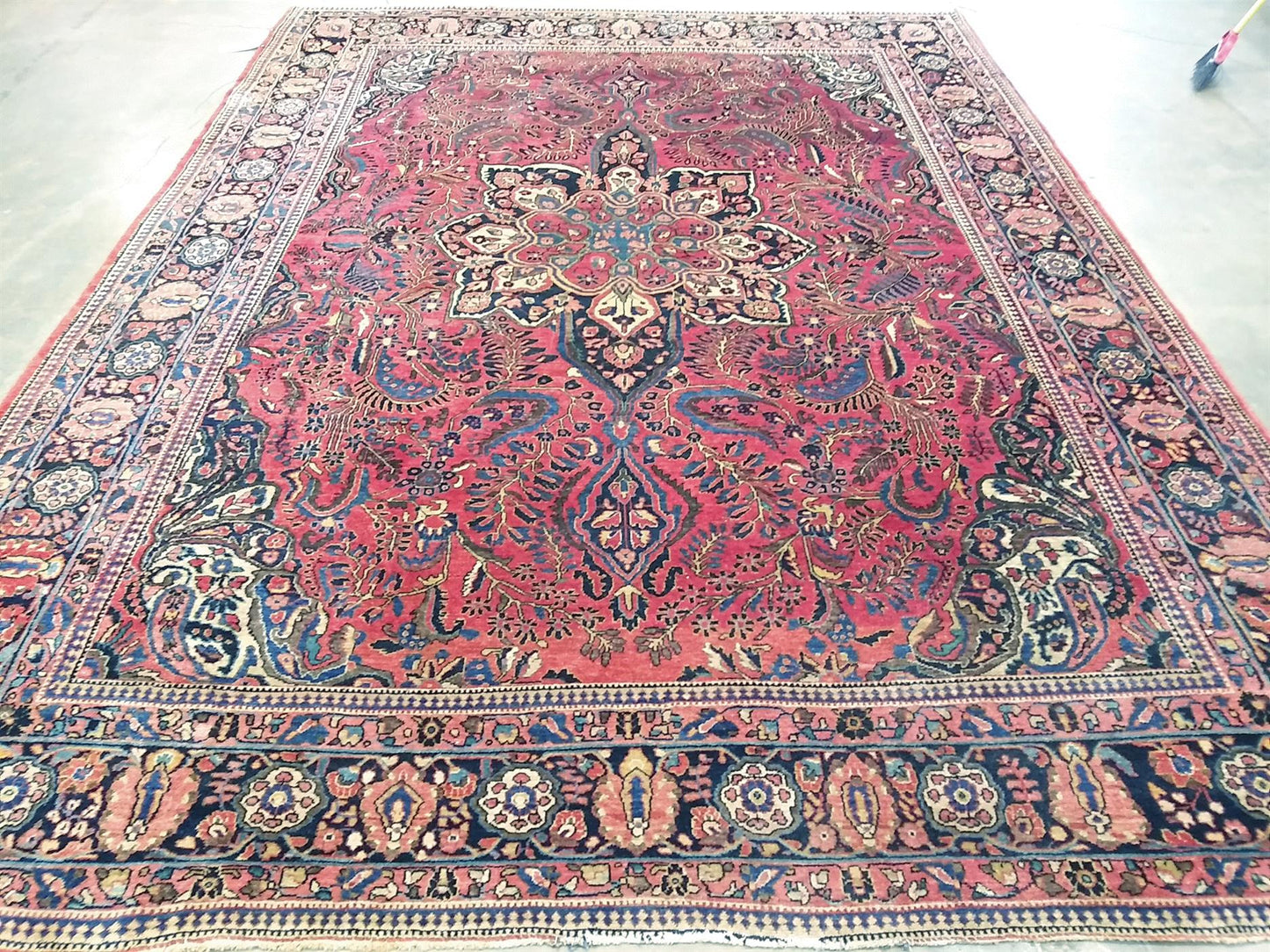 AORug#13232 size. 8' 10" x 11' 08"