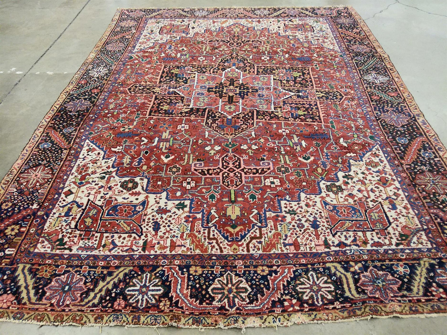 AORug#13263 size. 8' 07" x 11' 05"