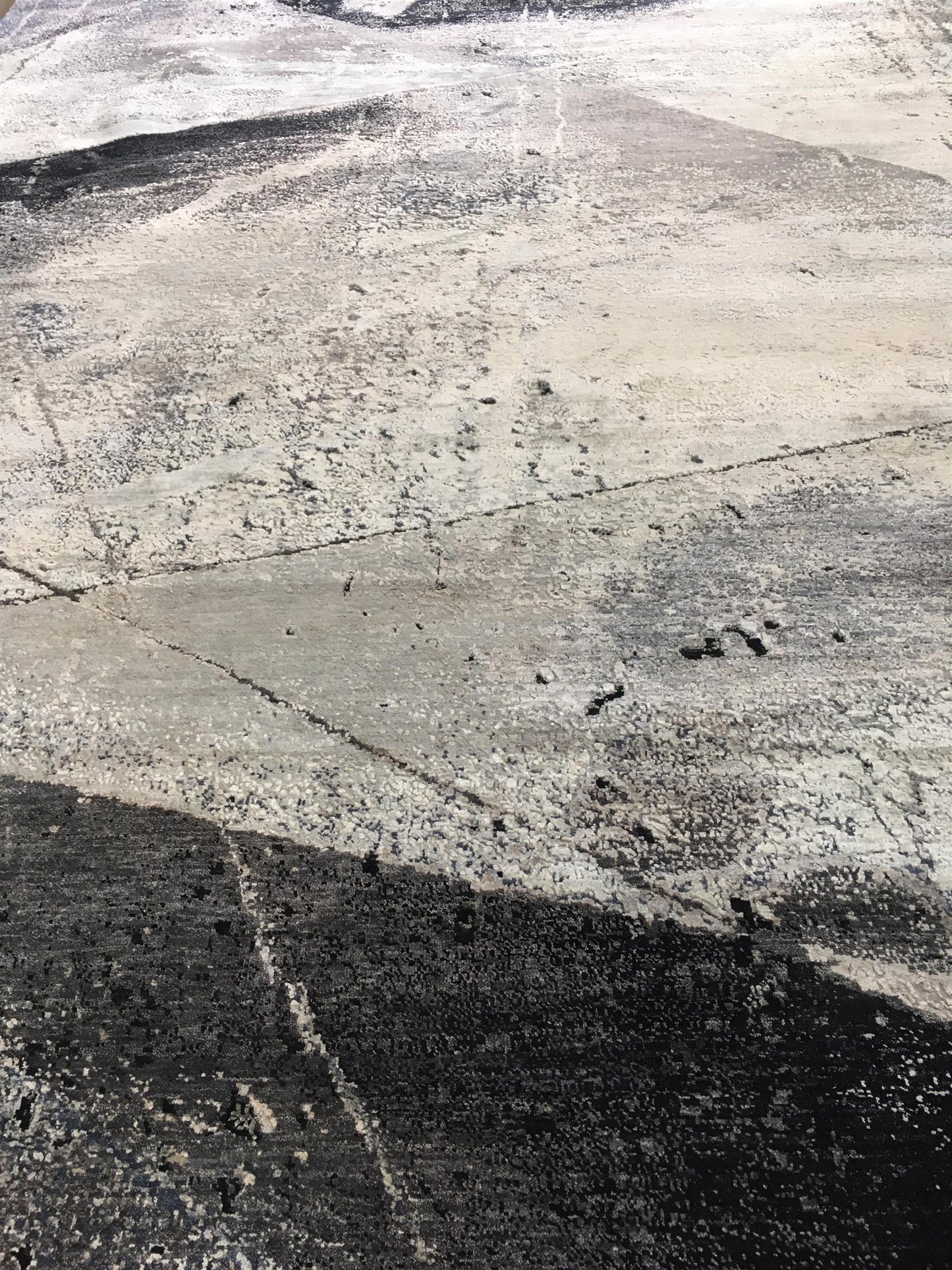 AORug#12617 size. 8' 0" X 10' 0"