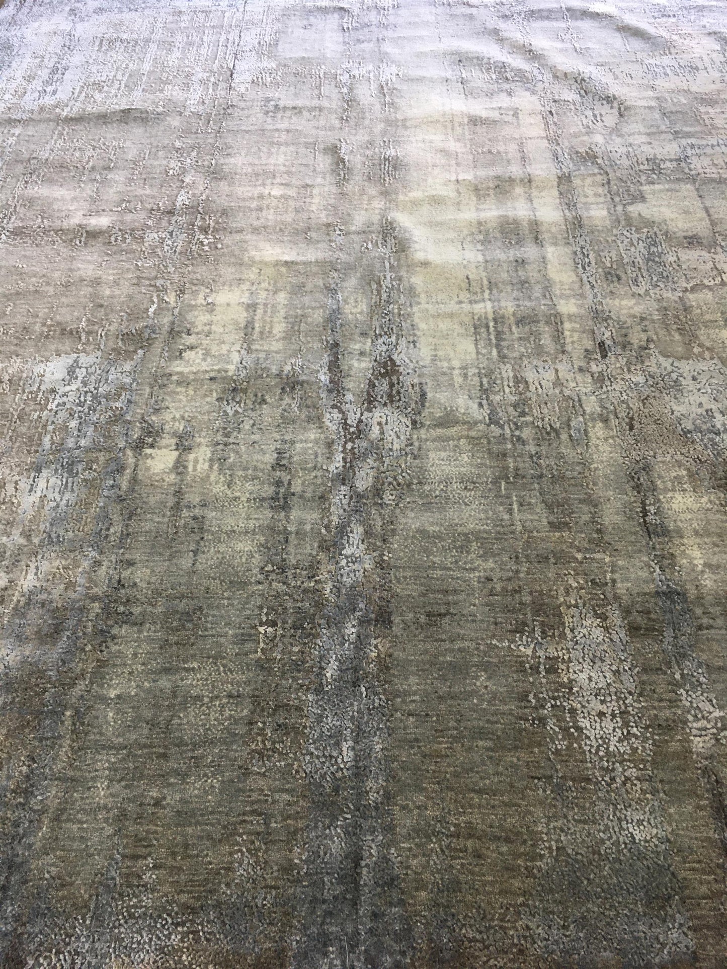 AORug#12611 size. 8' 0" X 10' 0"