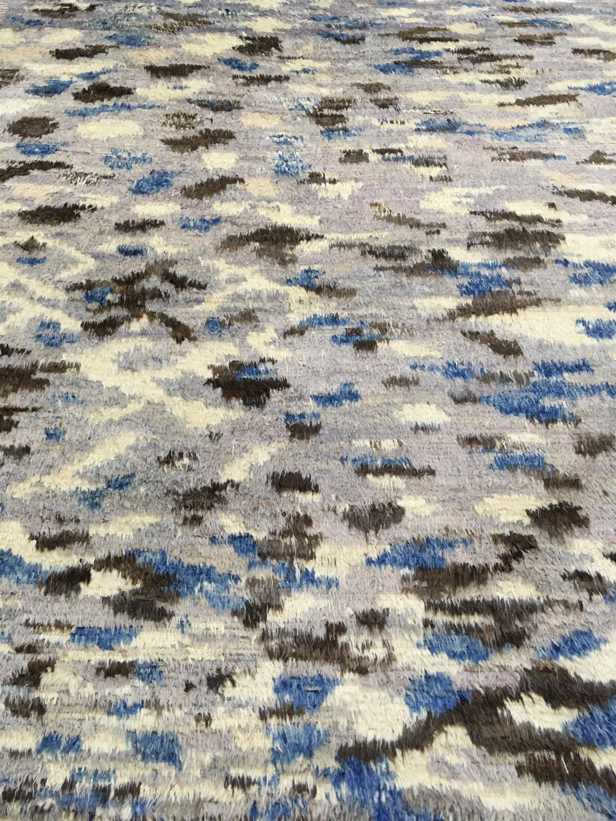 AORug#13191 size. 6' 03" x 9' 02"