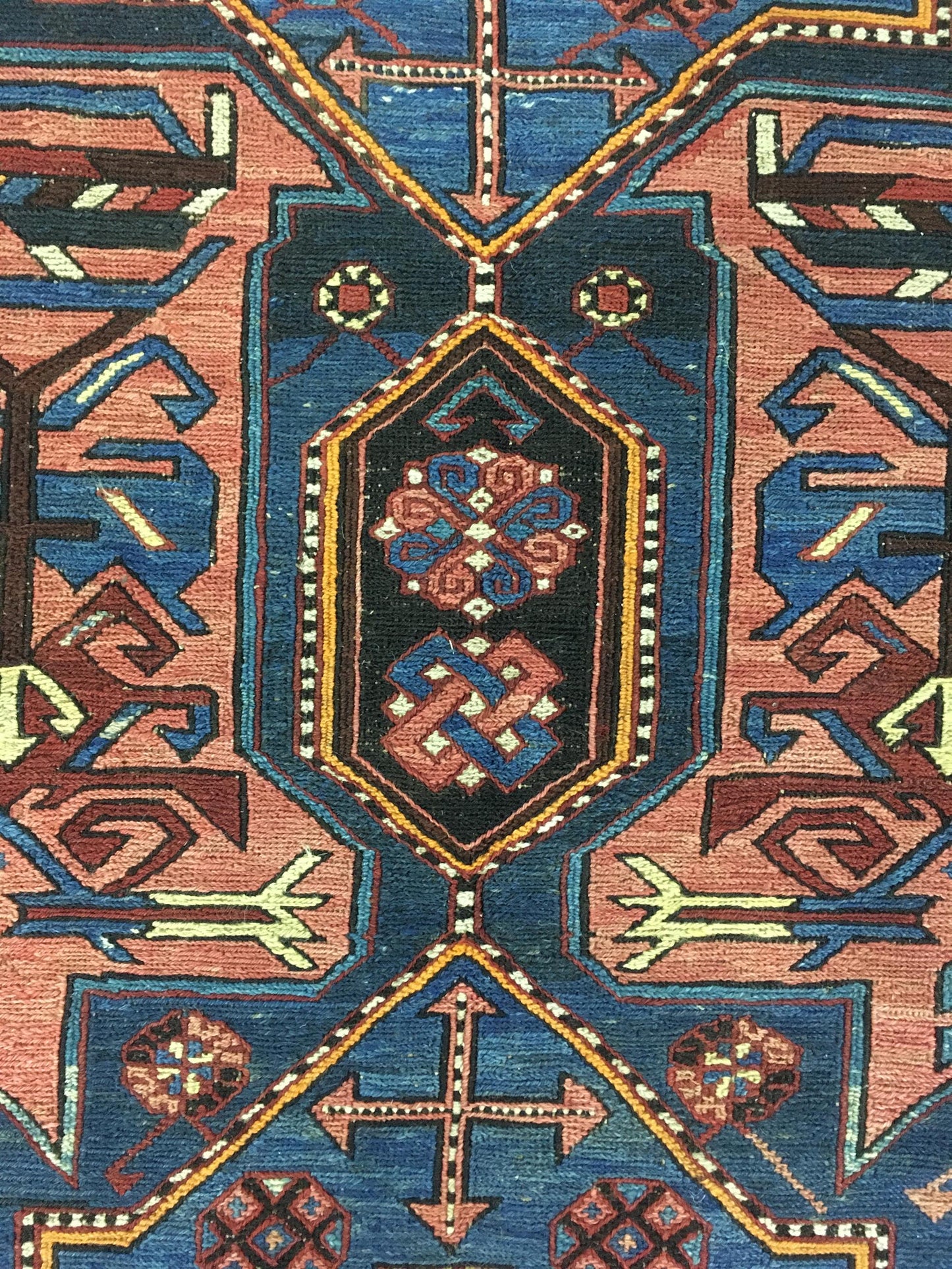 AORug#9465 size. 6' 09" x 9' 10"