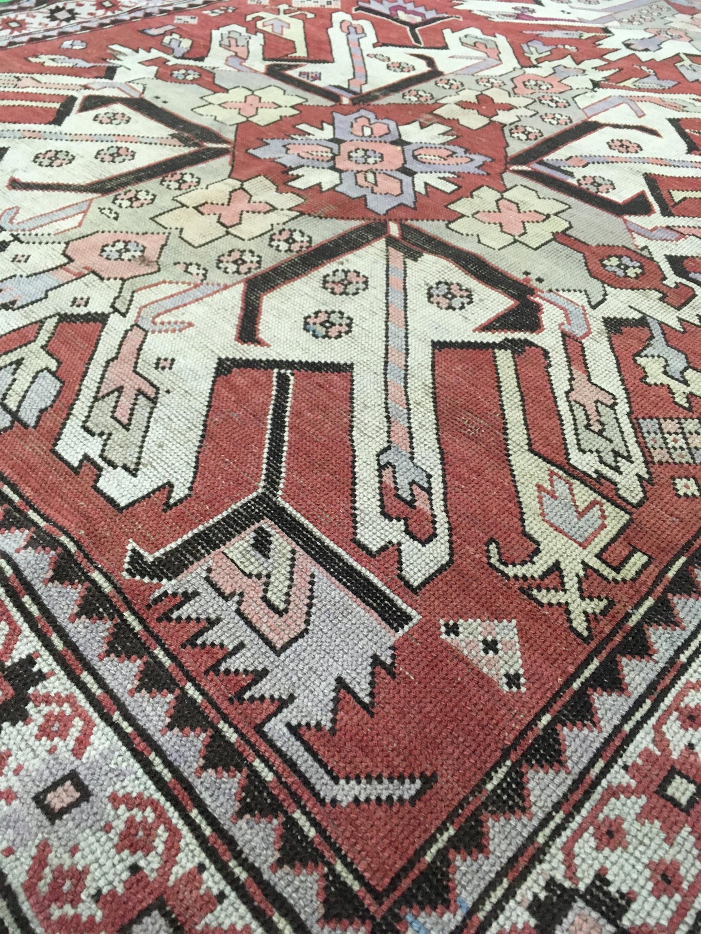 AORug#13298 size. 4' 02" x 7' 01"